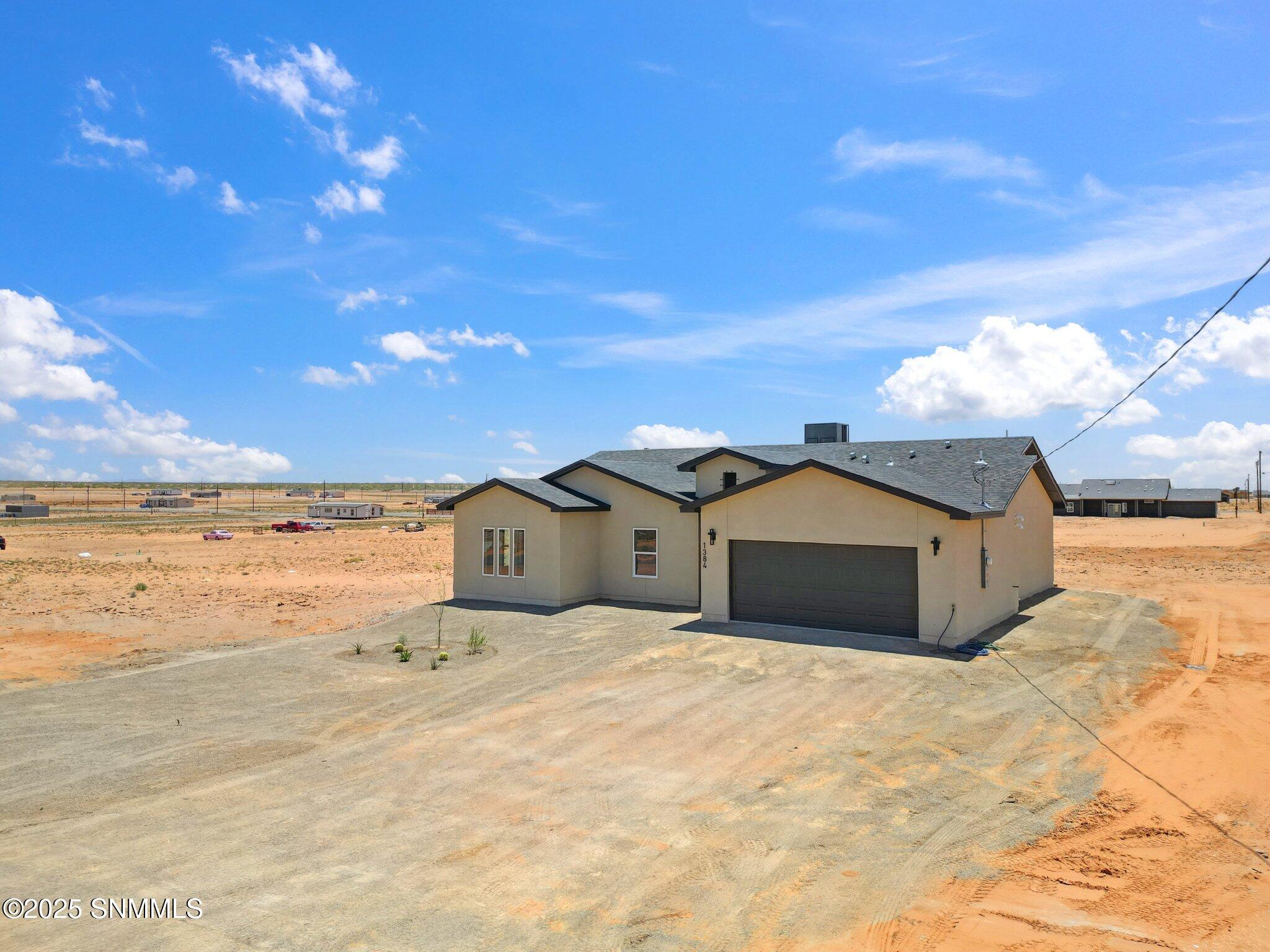 1384 Thar Desert Drive Property Photo 5