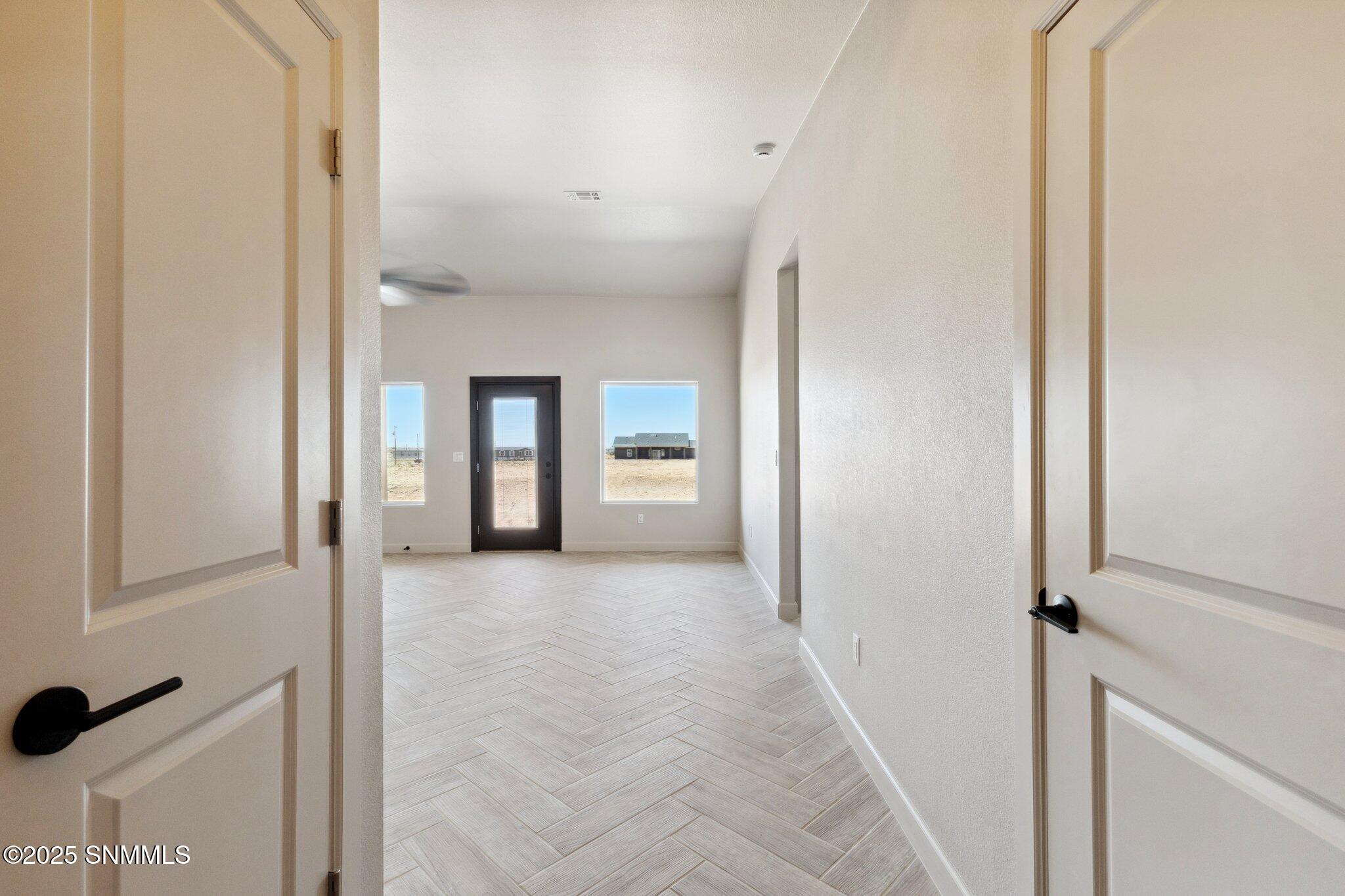 1384 Thar Desert Drive Property Photo 16