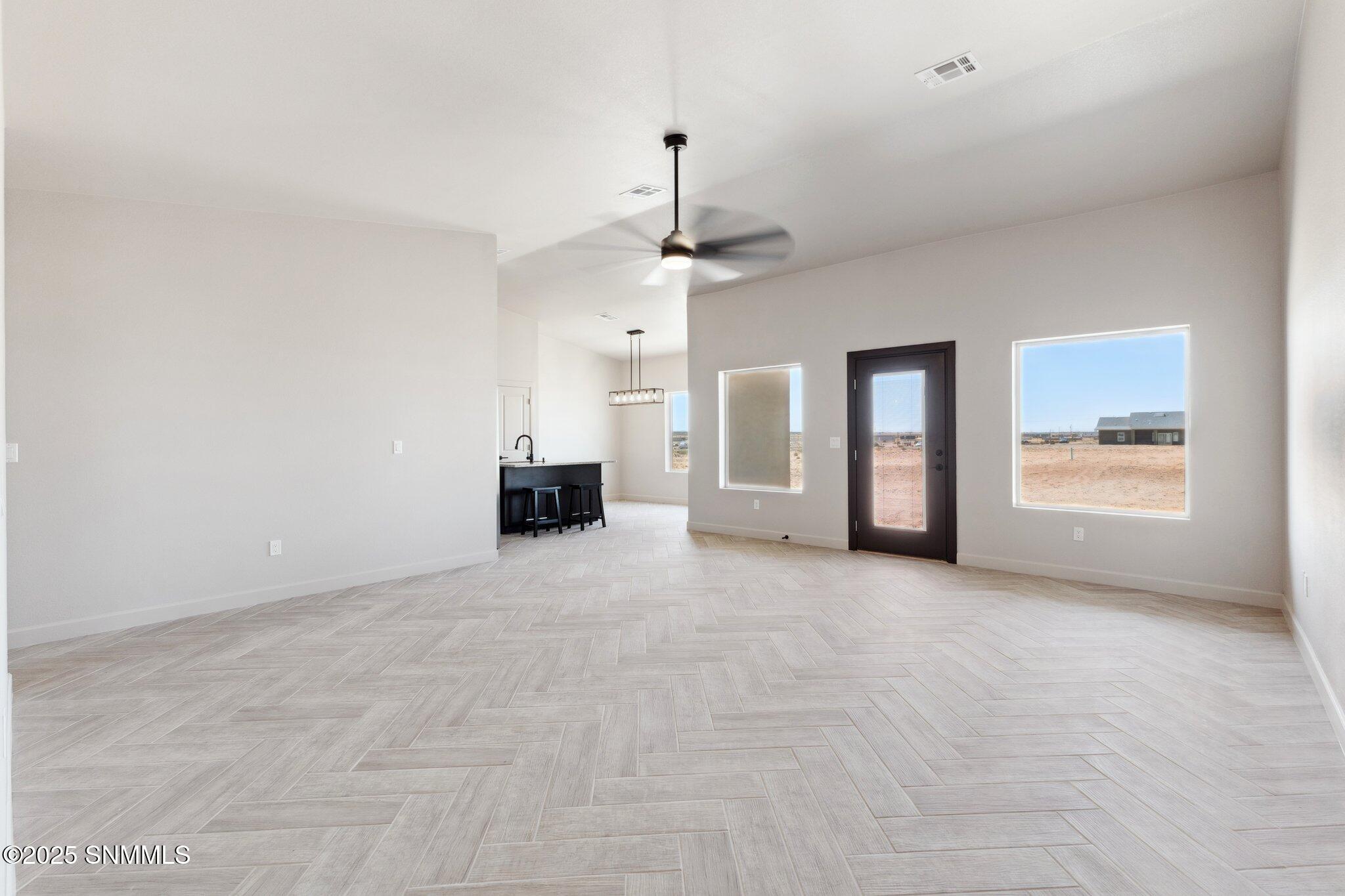 1384 Thar Desert Drive Property Photo 17