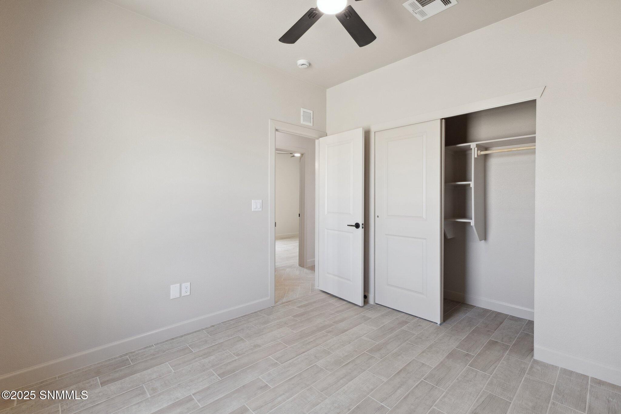 1384 Thar Desert Drive Property Photo 35