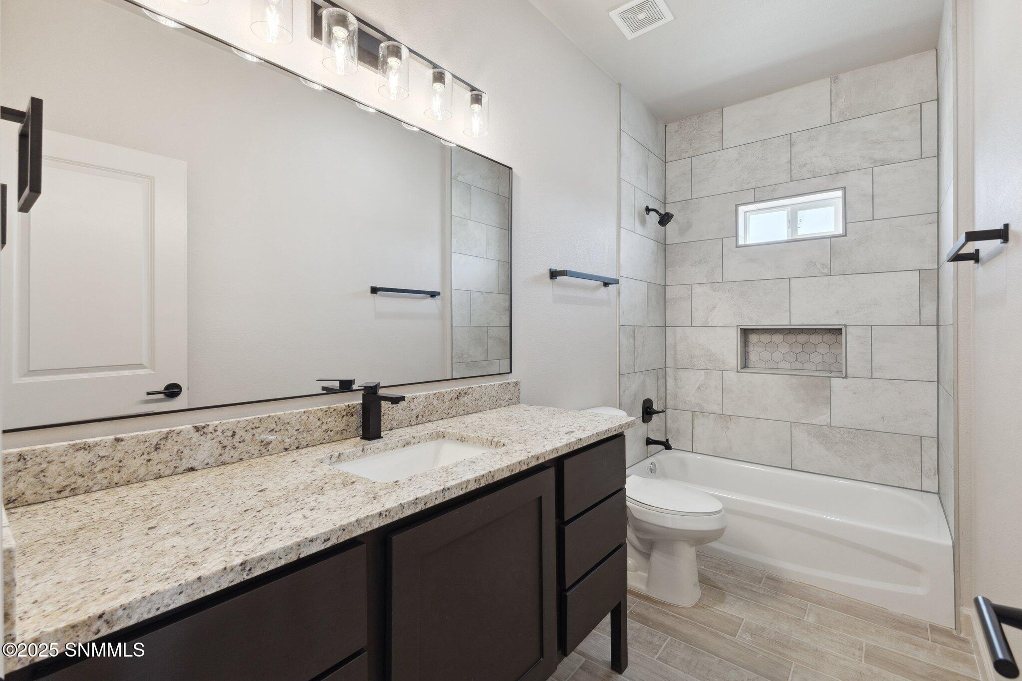 1384 Thar Desert Drive Property Photo 36