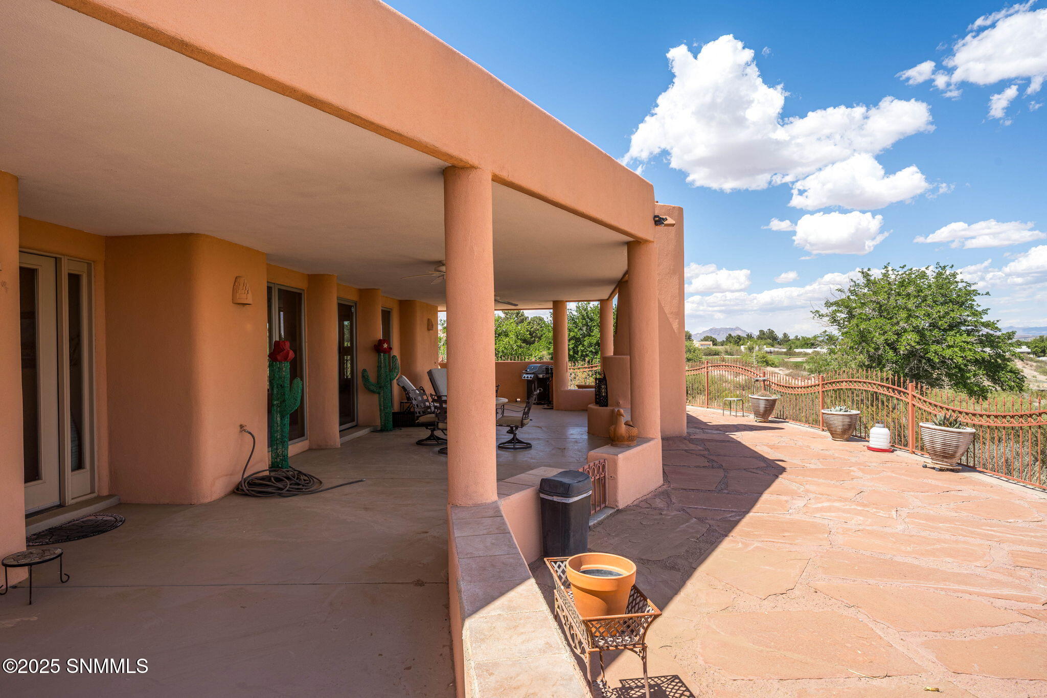 1540 Vista Del Valle Property Photo 63
