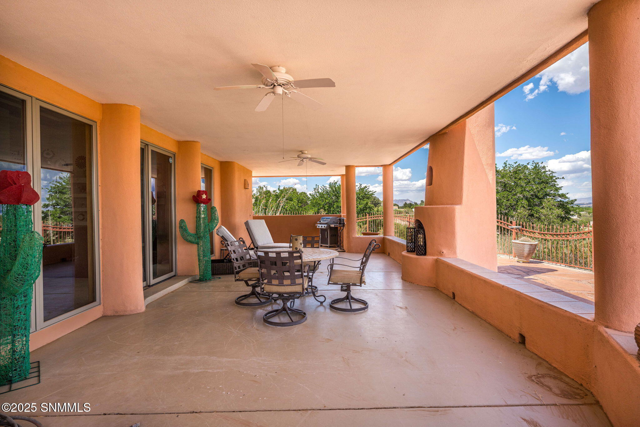 1540 Vista Del Valle Property Photo 67