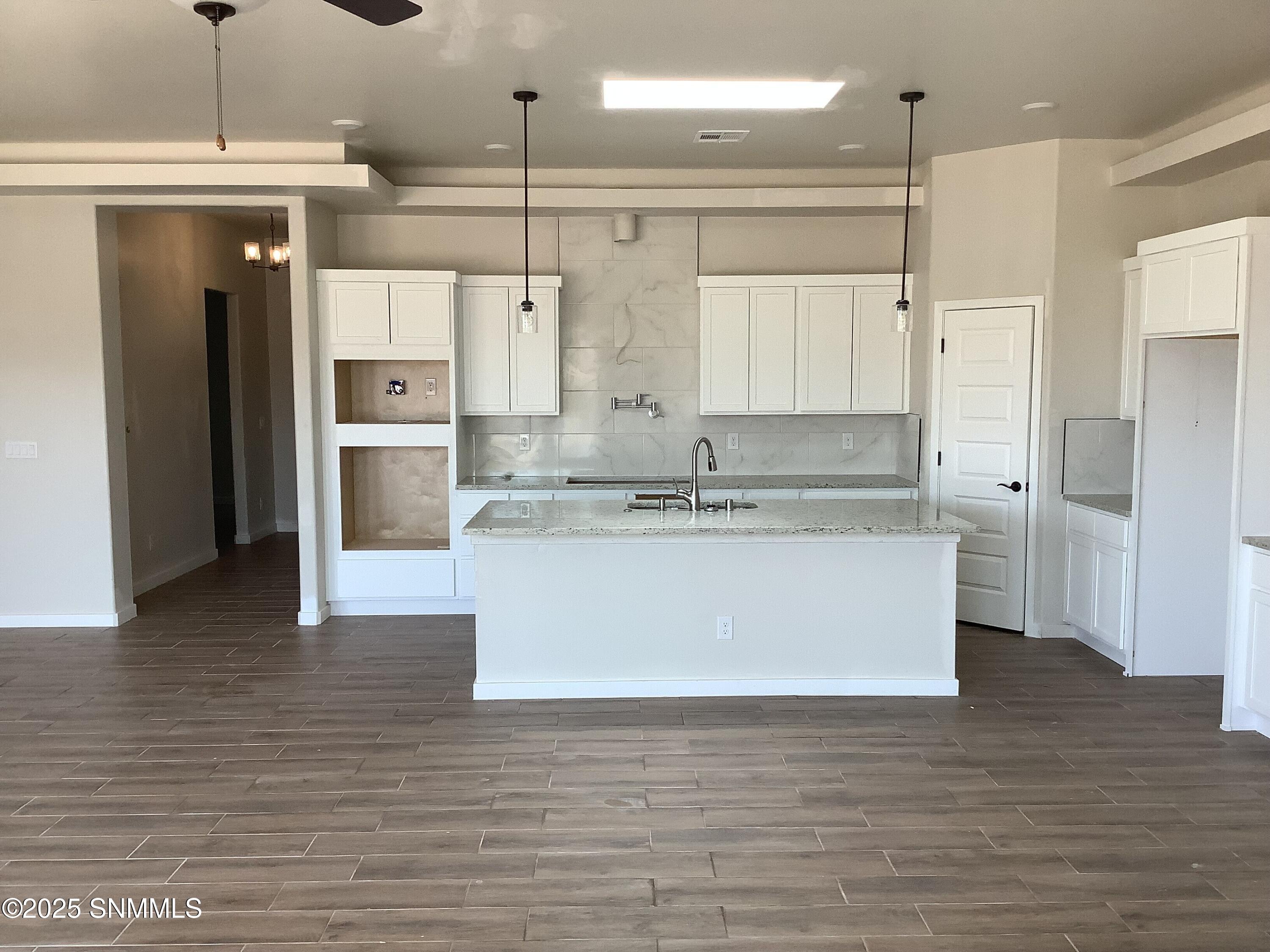3613 Springhaven Loop Property Photo 4
