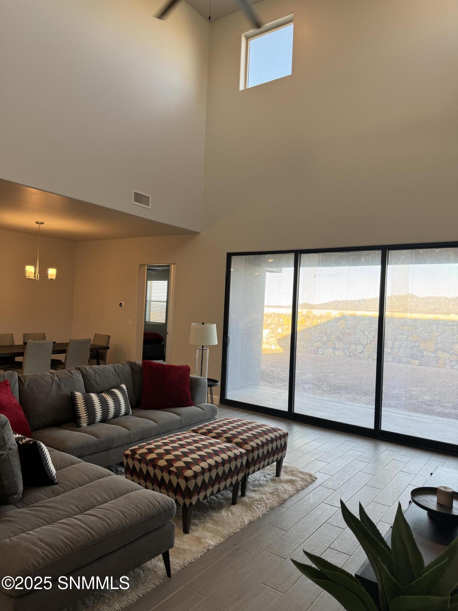229 Frances Street Property Photo 4