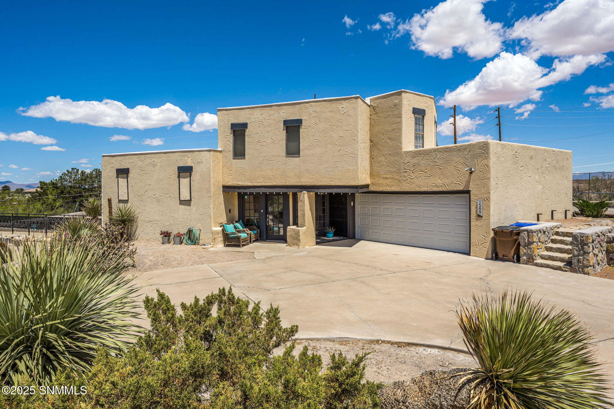 1589 Imperial Ridge Street Property Photo 1