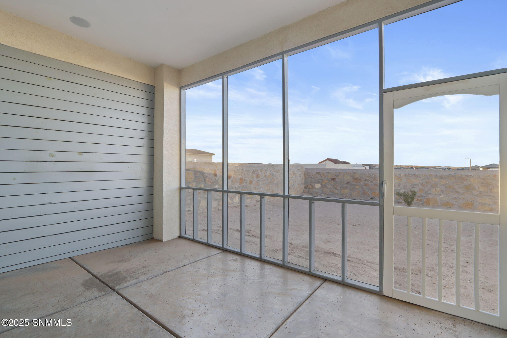 1099 Bronze Hill Avenue Property Photo 11
