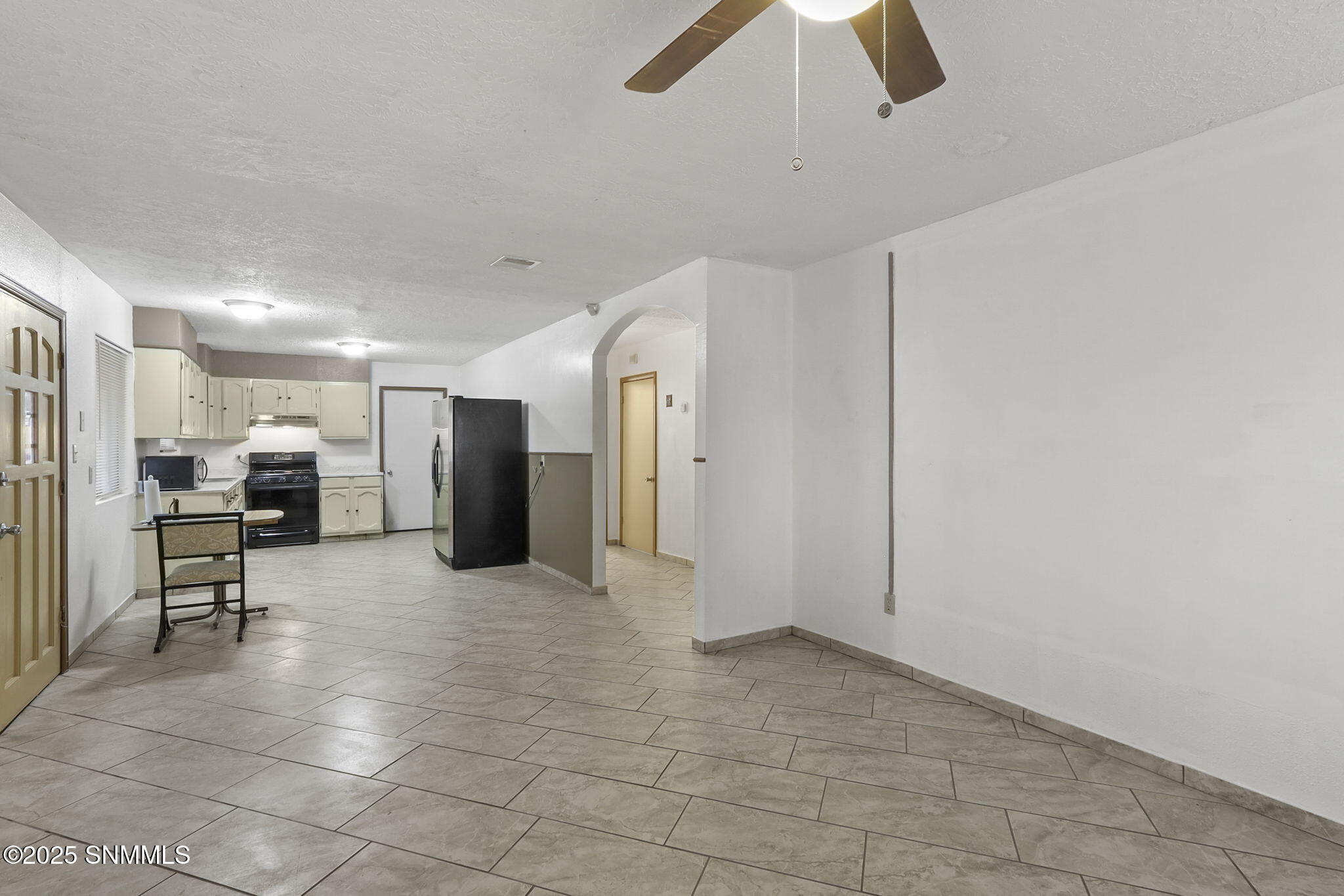 6145 W Bataan Memorial Property Photo 21