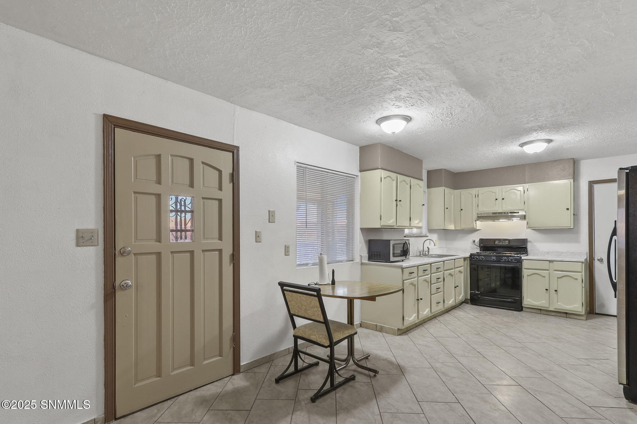 6145 W Bataan Memorial Property Photo 23
