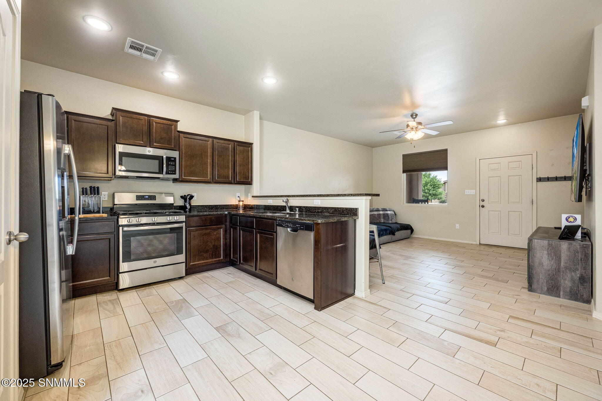 3031 San Lorenzo Avenue Property Photo 10