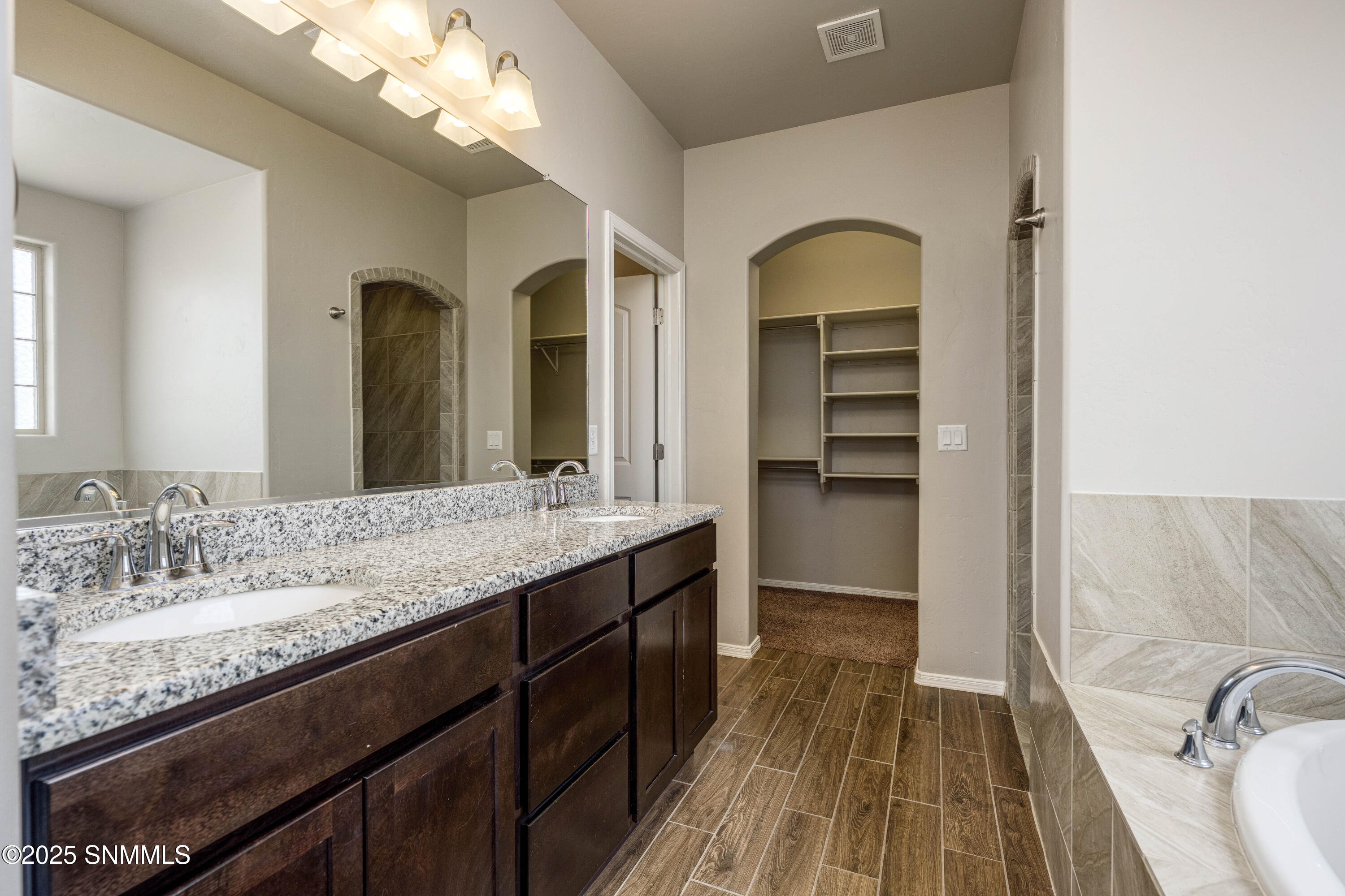 1314 Bison Spring Drive Property Photo 16