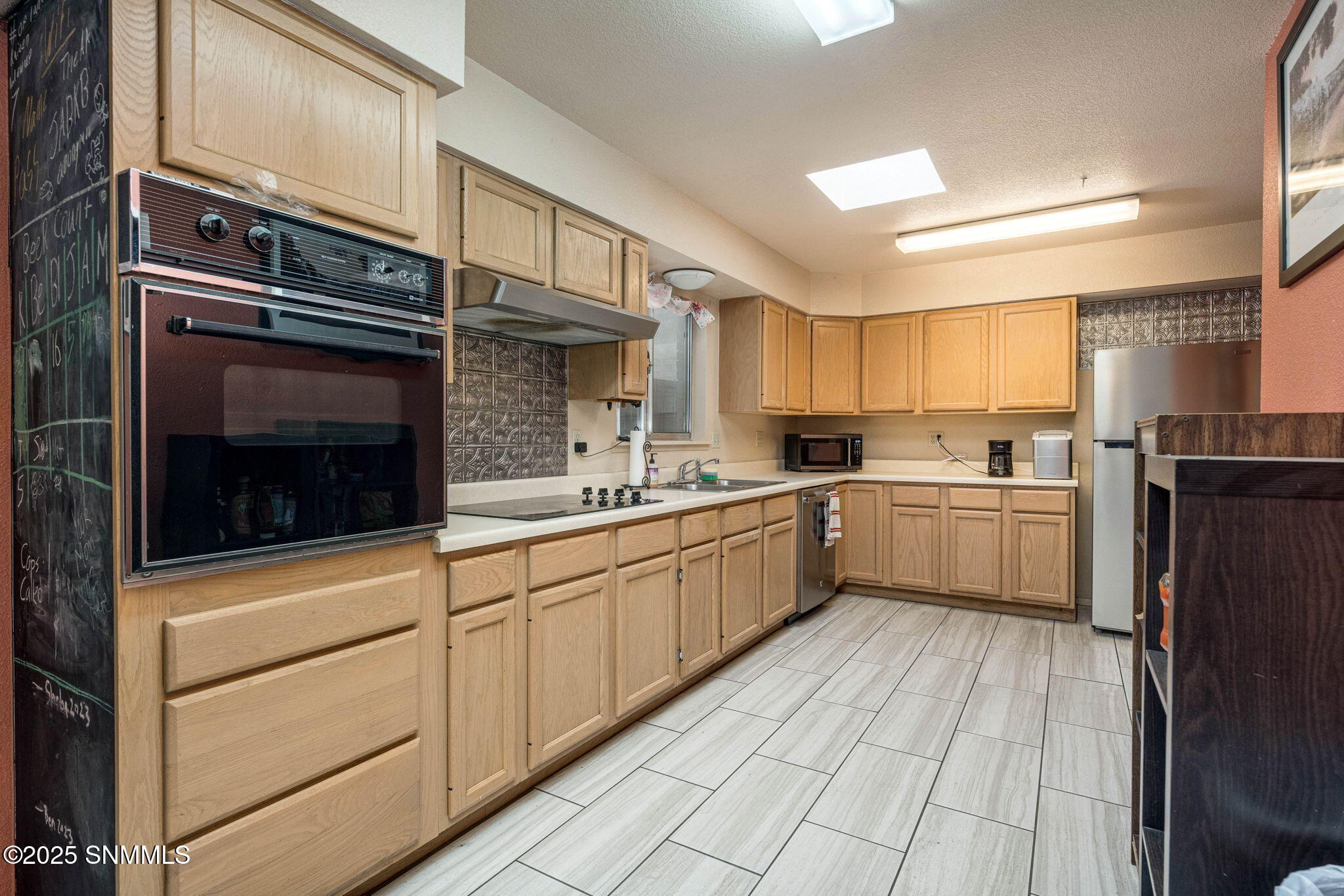 2165 Thomas Drive Property Photo 8