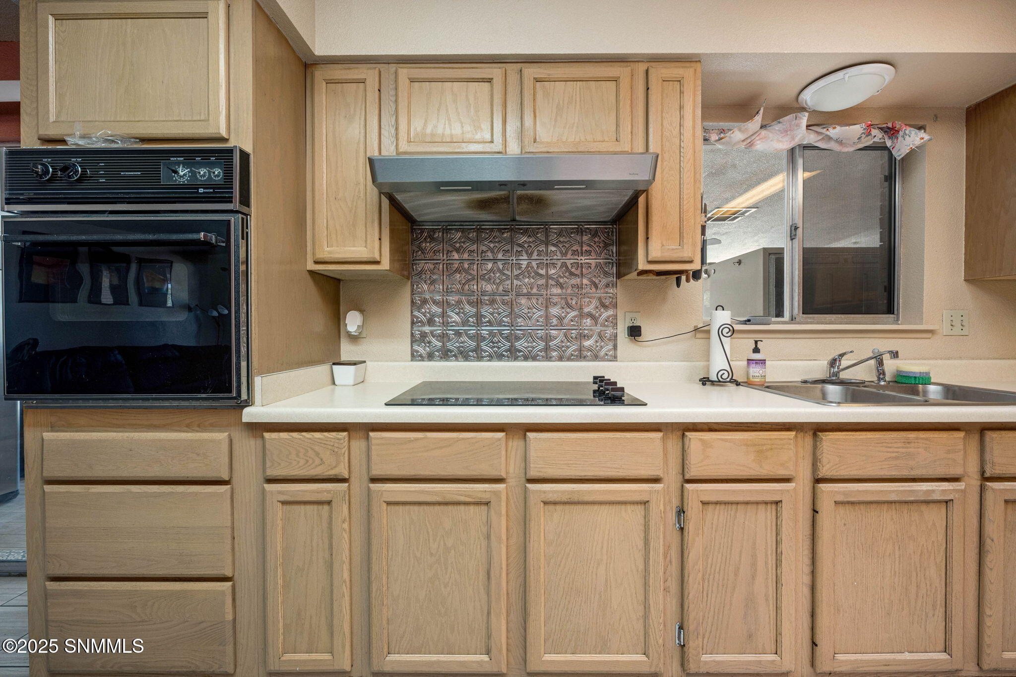 2165 Thomas Drive Property Photo 11