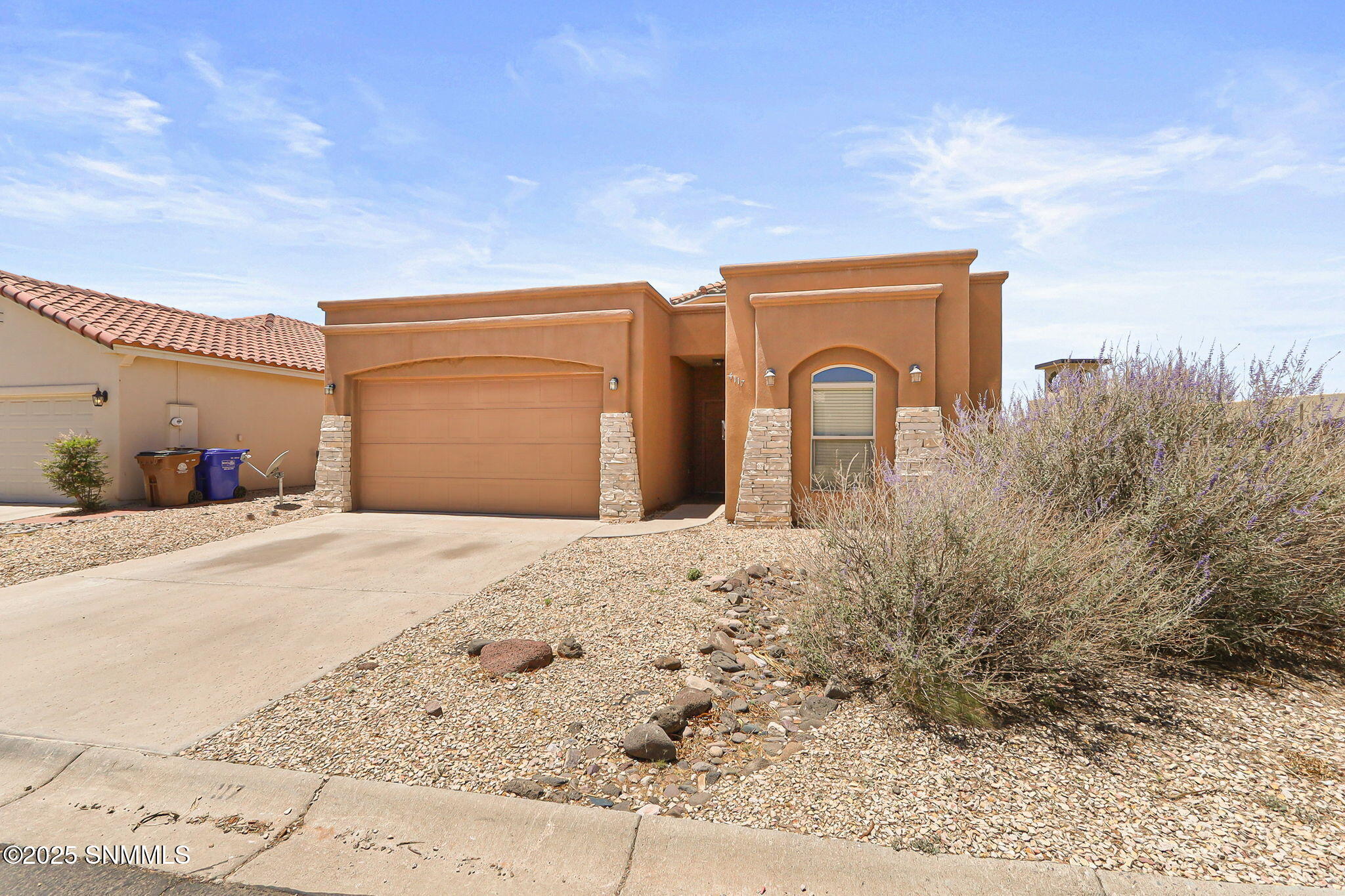 4117 Espana Way Property Photo 1