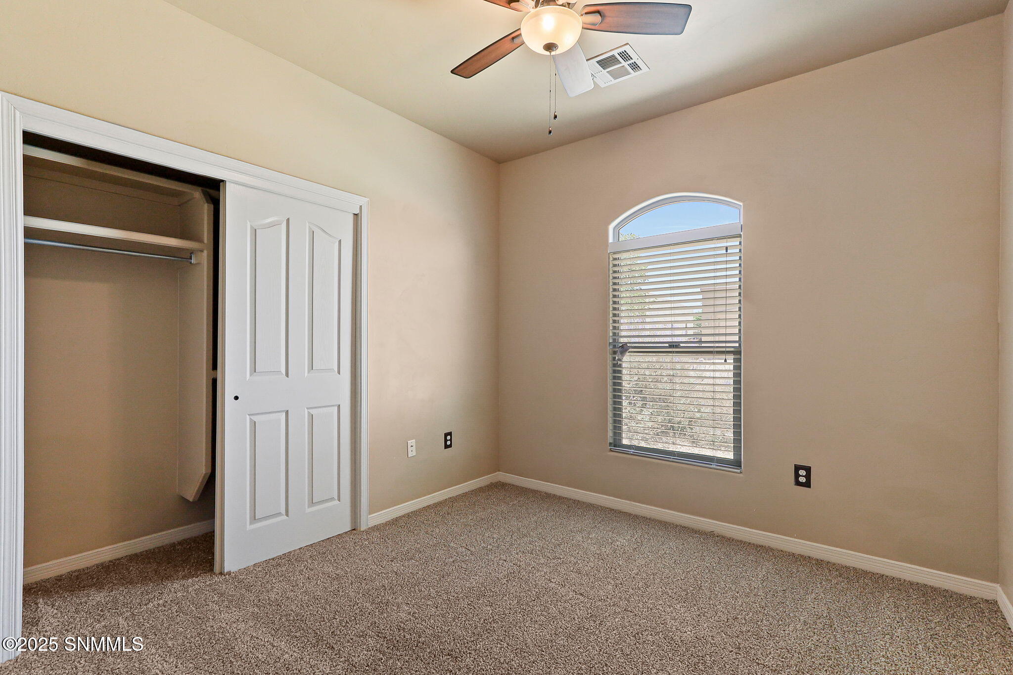 4117 Espana Way Property Photo 4