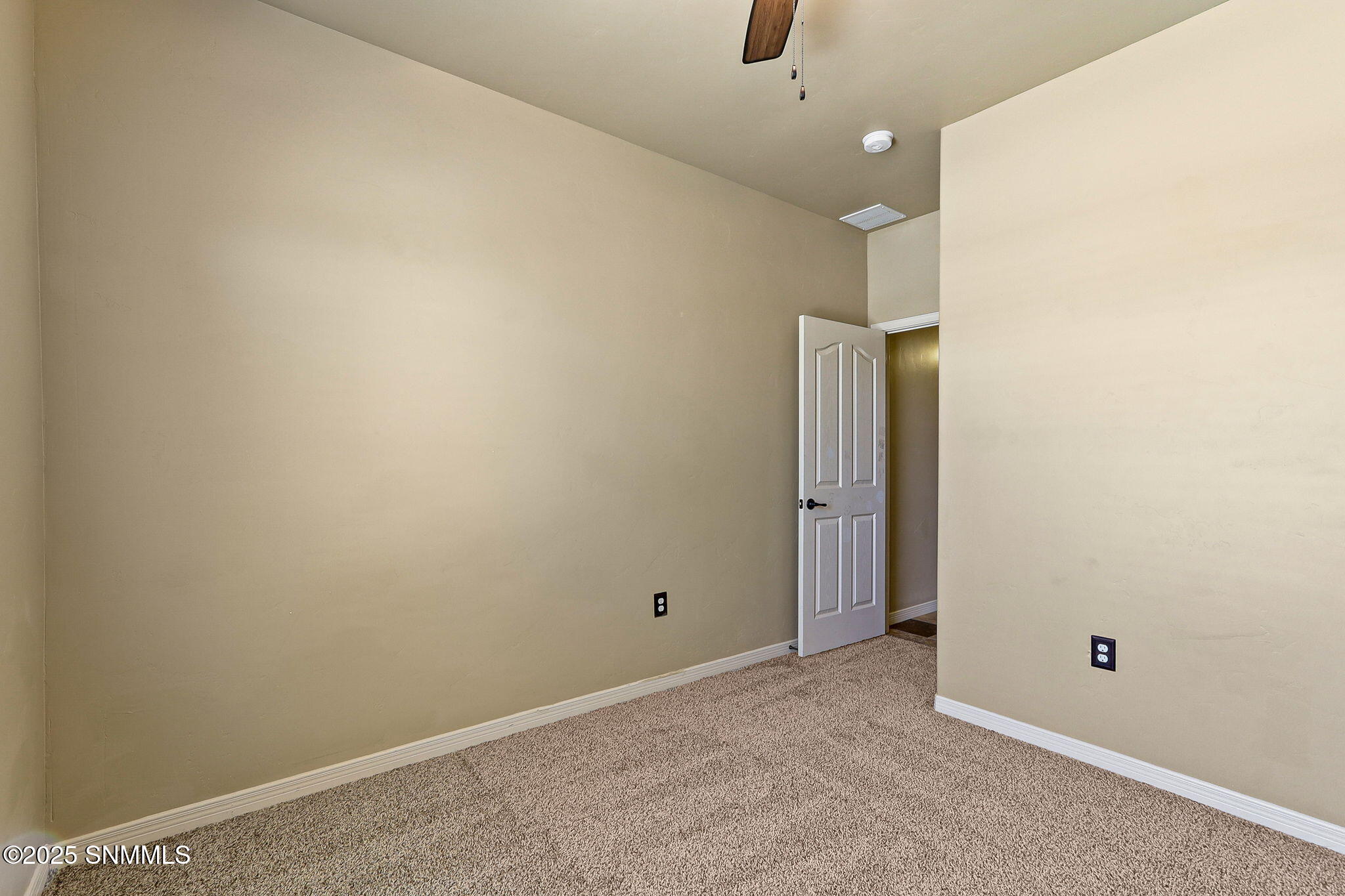 4117 Espana Way Property Photo 5