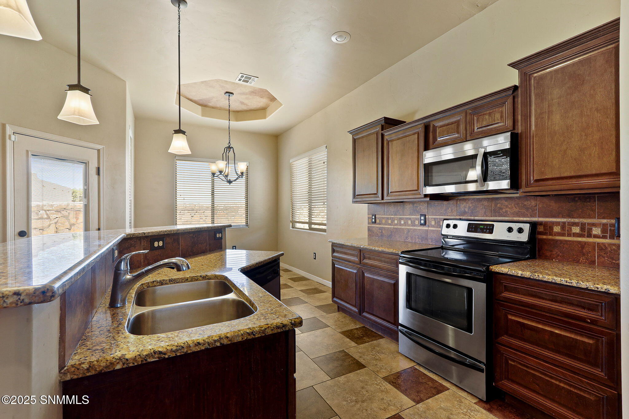 4117 Espana Way Property Photo 23