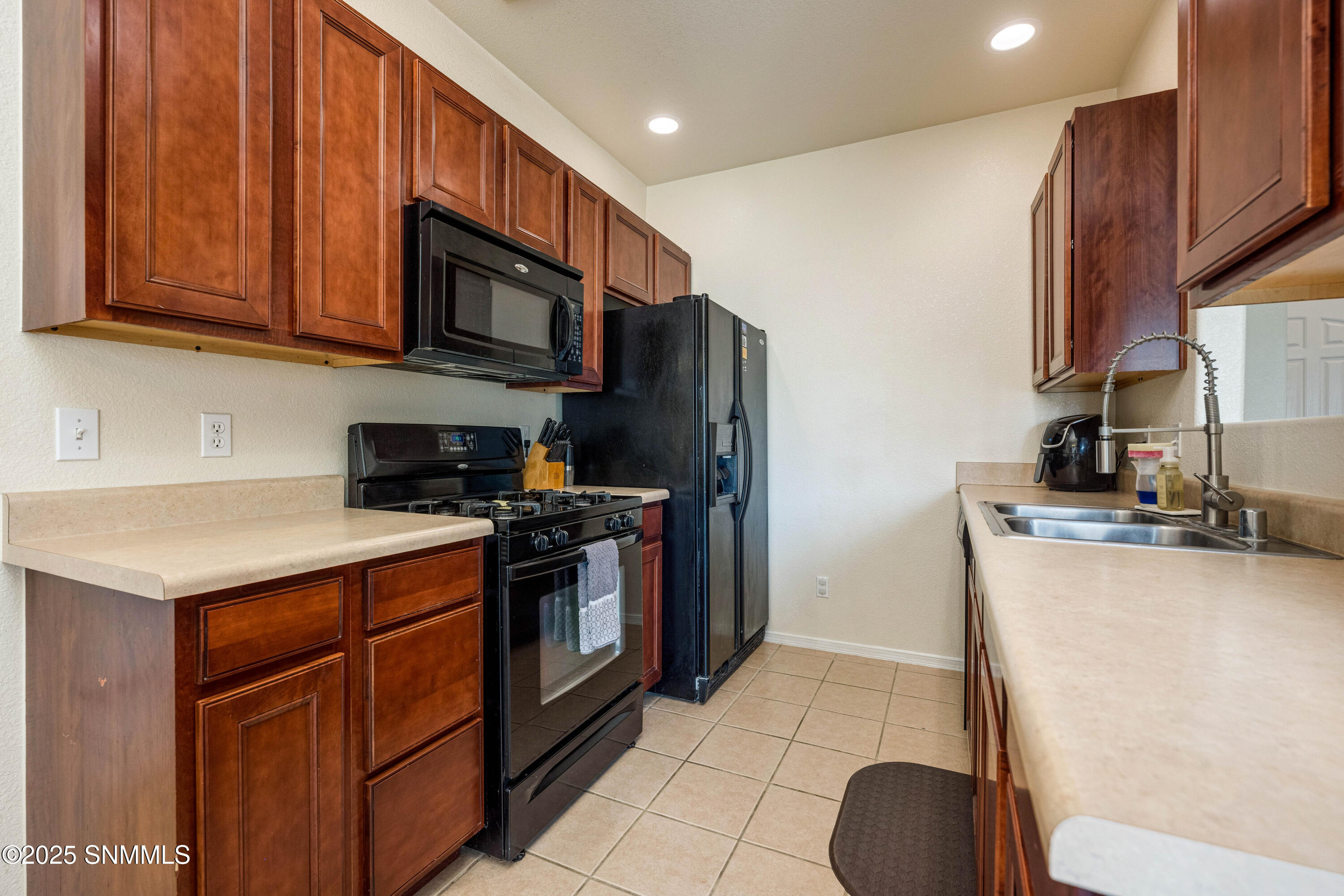 4622 Rimrock Drive Property Photo 10