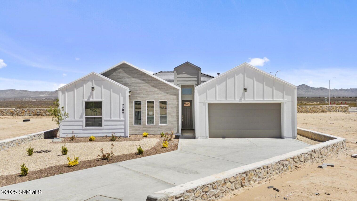 7704 Celestial Street Property Photo 1