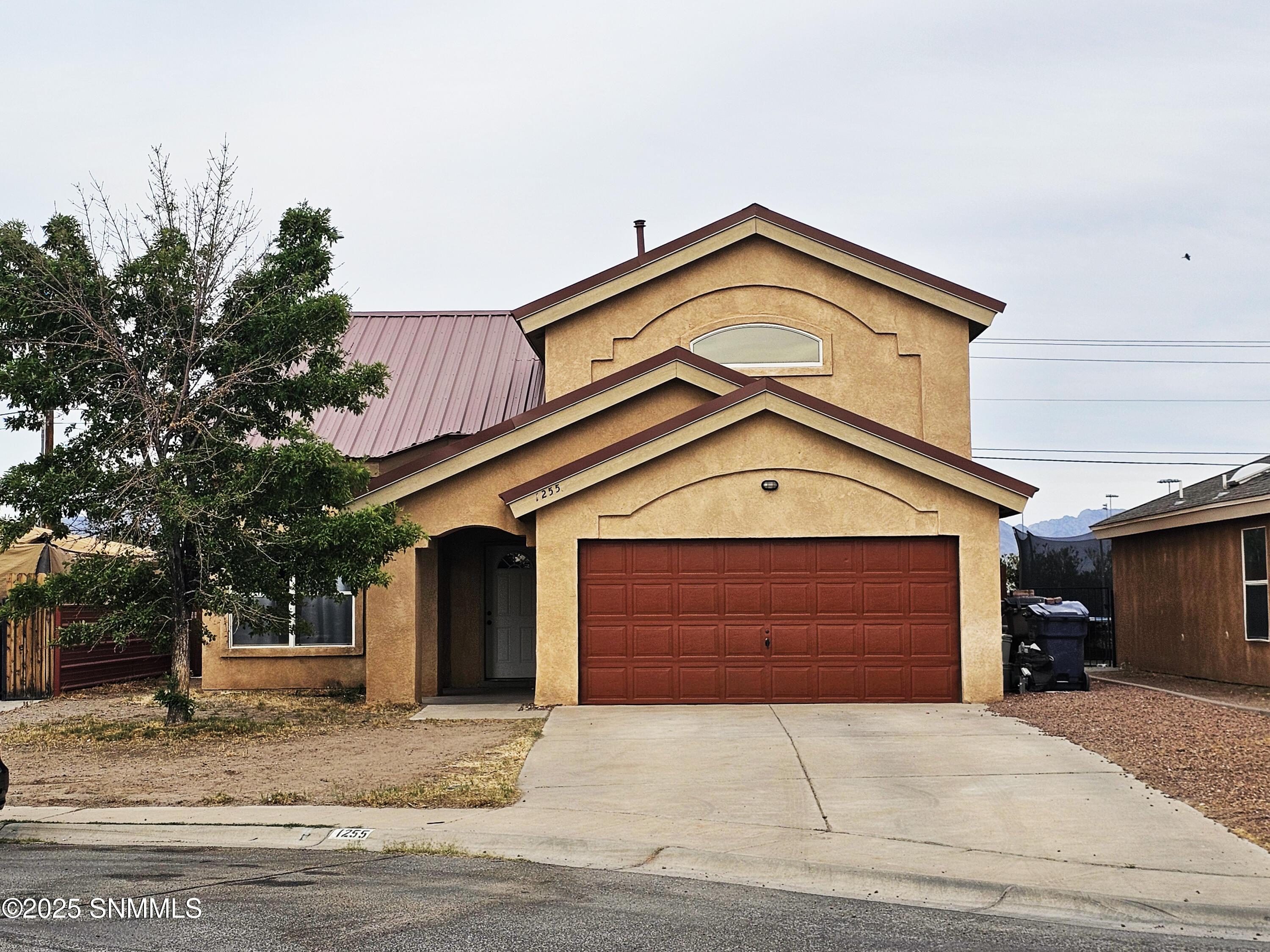 1255 Fountain Loop Property Photo 1