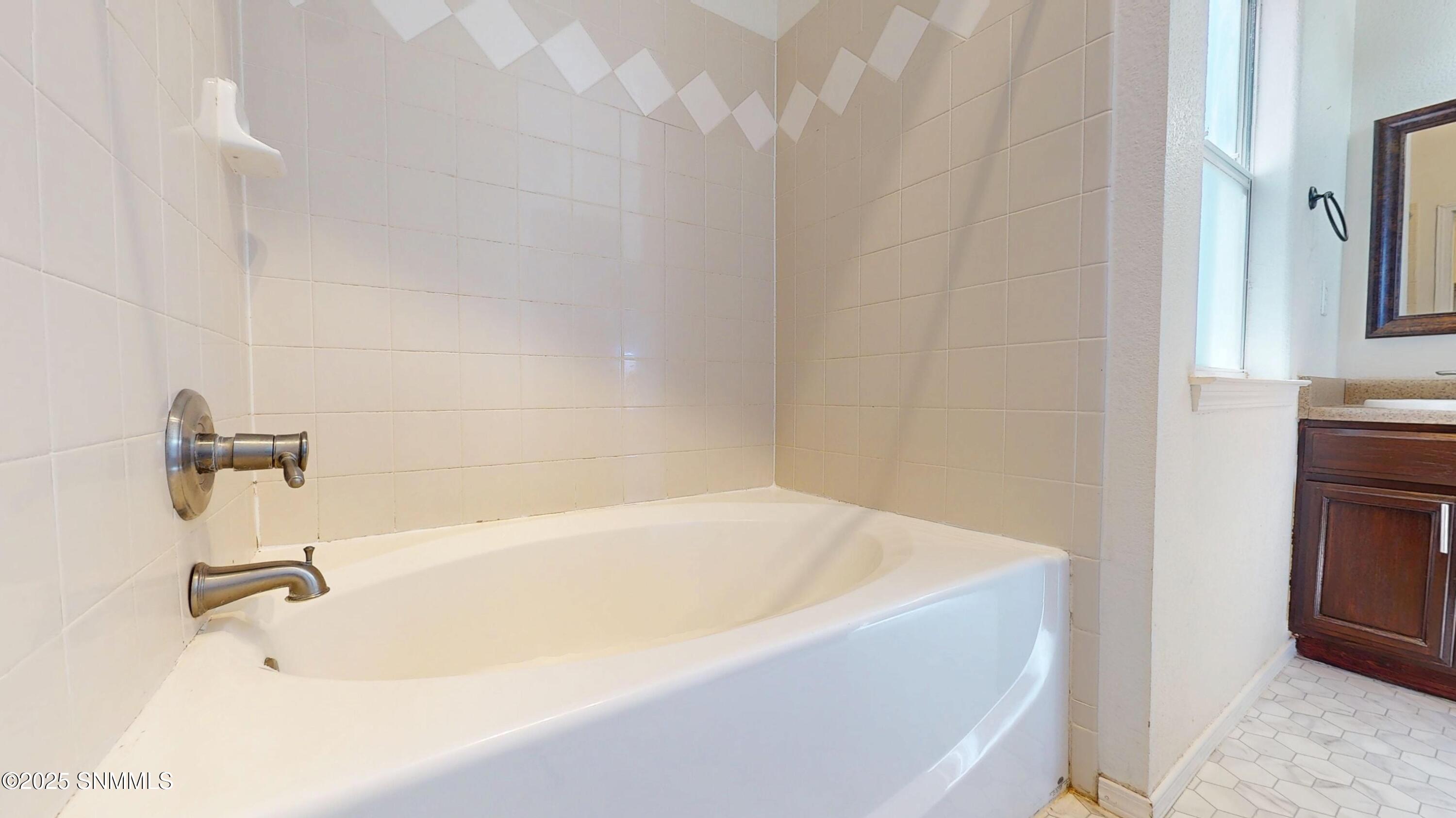 1255 Fountain Loop Property Photo 24