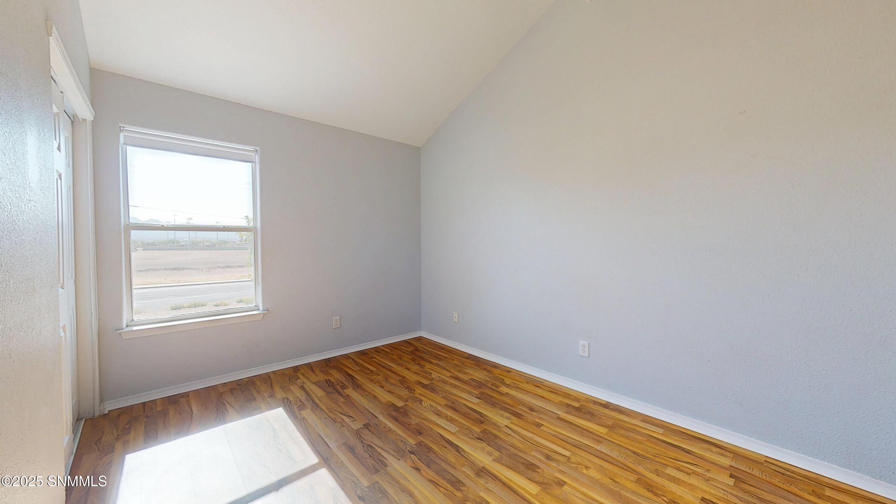 1255 Fountain Loop Property Photo 25