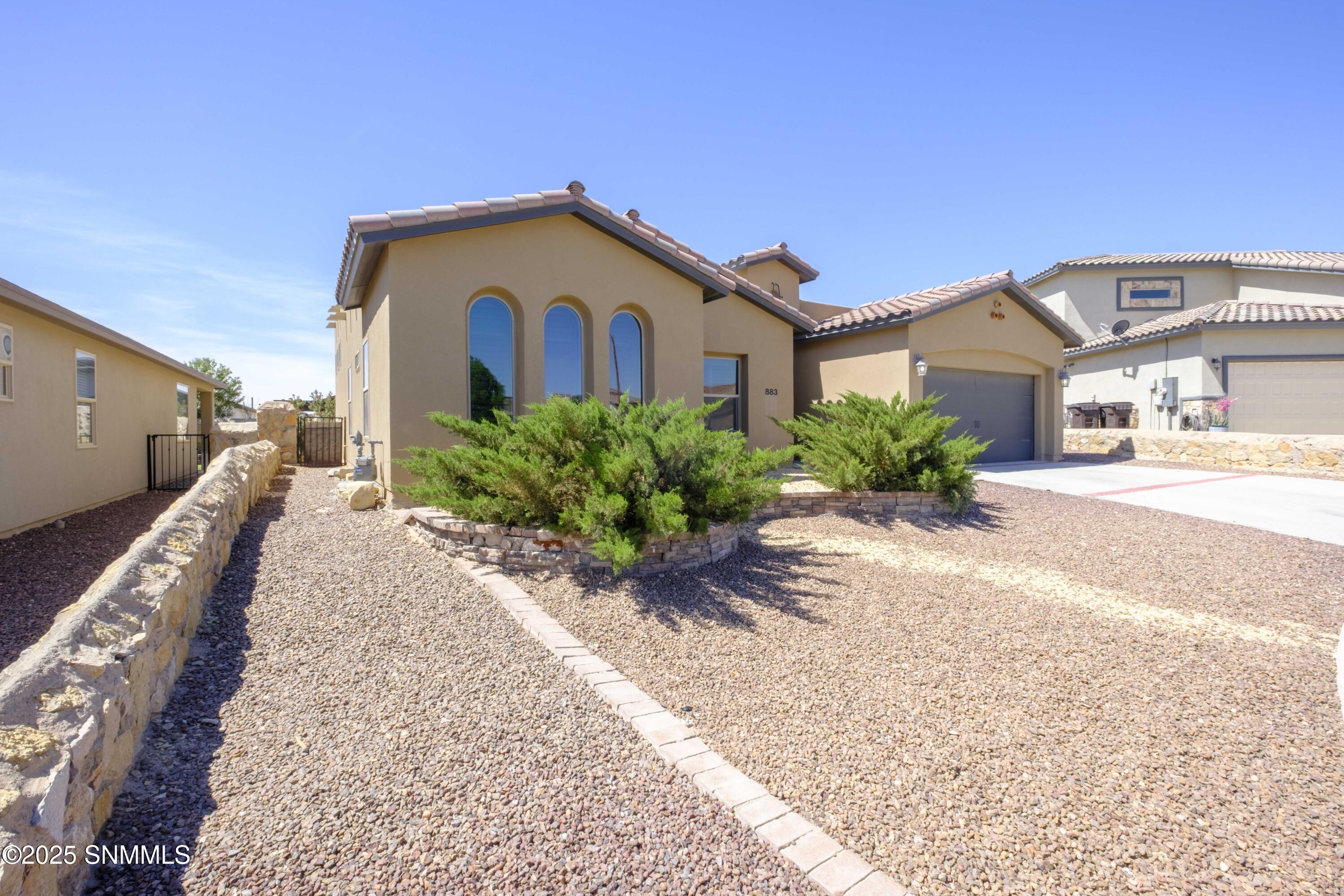 883 Blue Park Avenue Property Photo 6