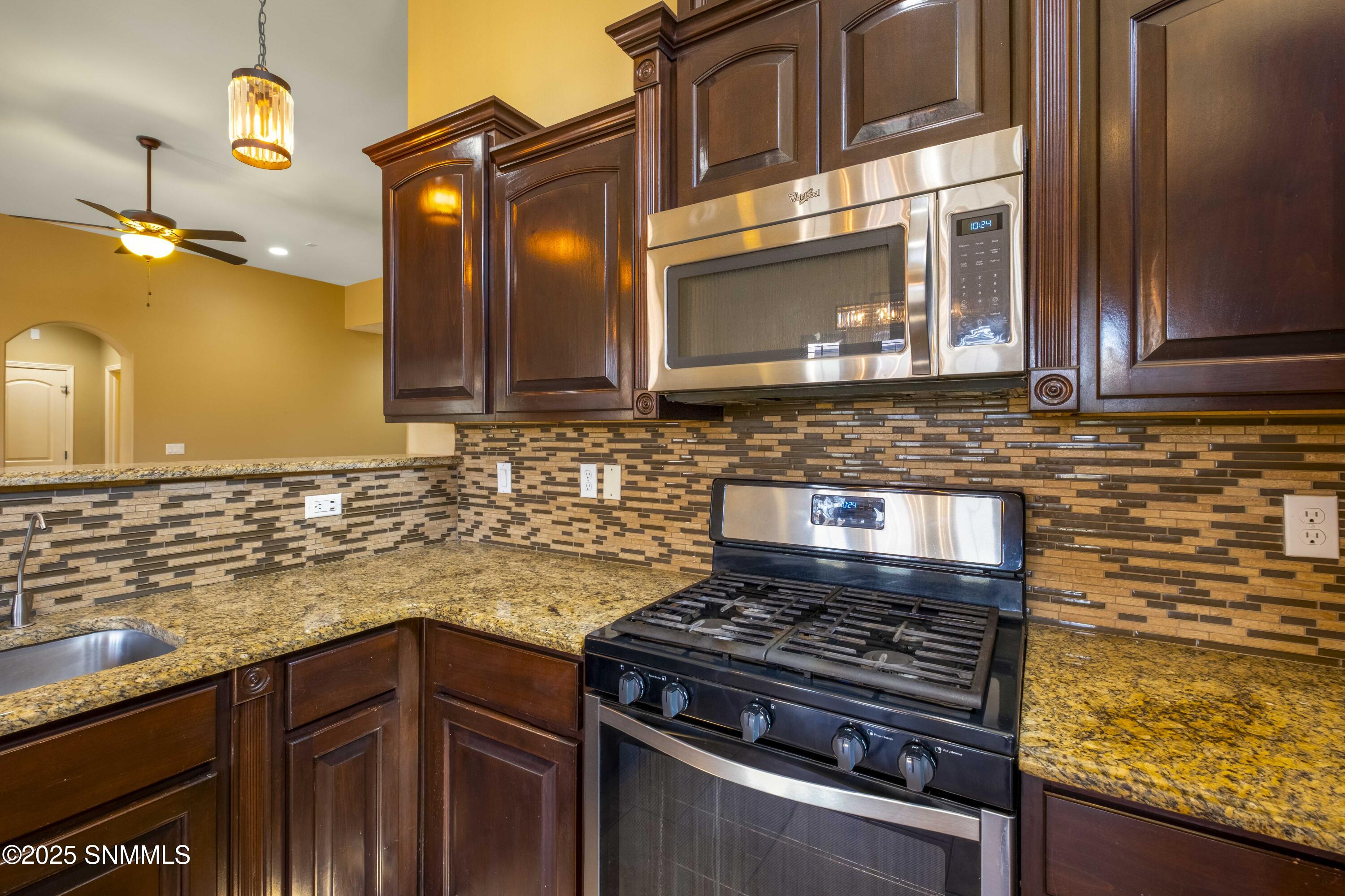 883 Blue Park Avenue Property Photo 16