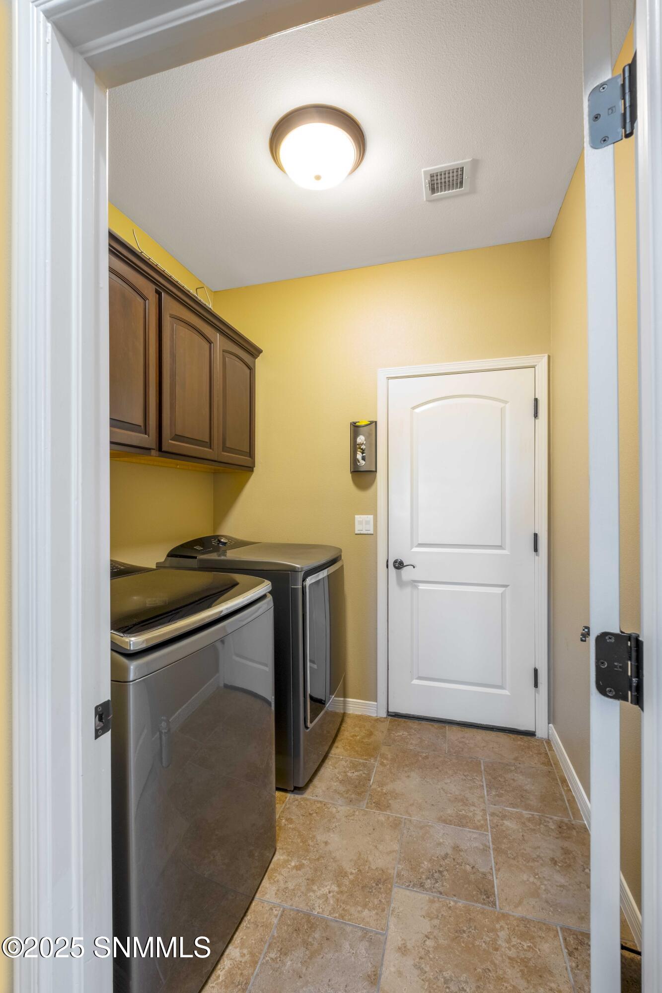 883 Blue Park Avenue Property Photo 20