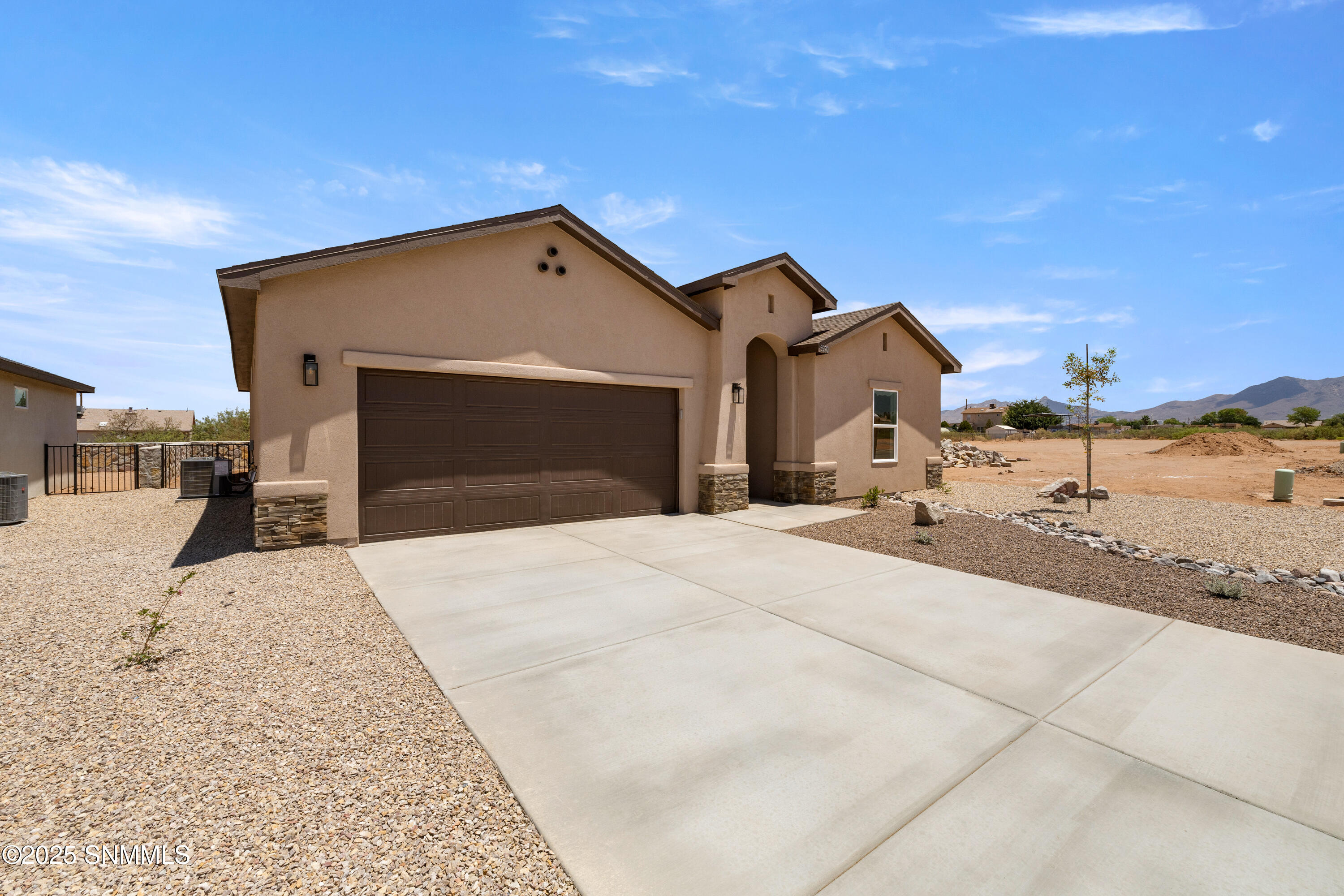5970 Diaz Loop Property Photo 2