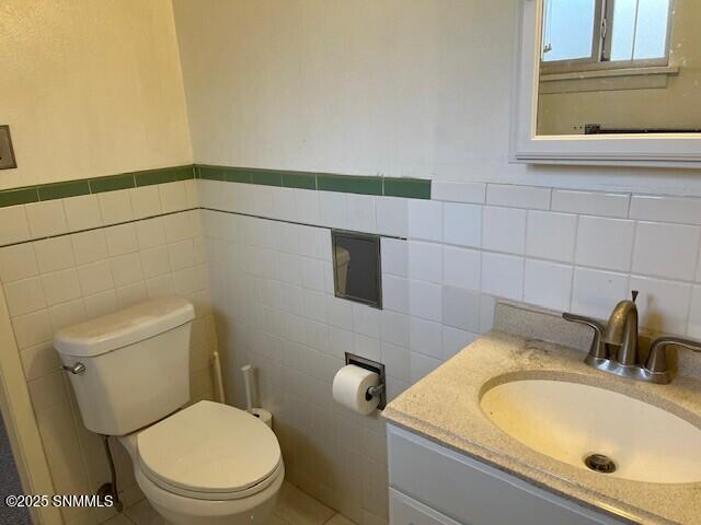 2640 Desert Drive Property Photo 11
