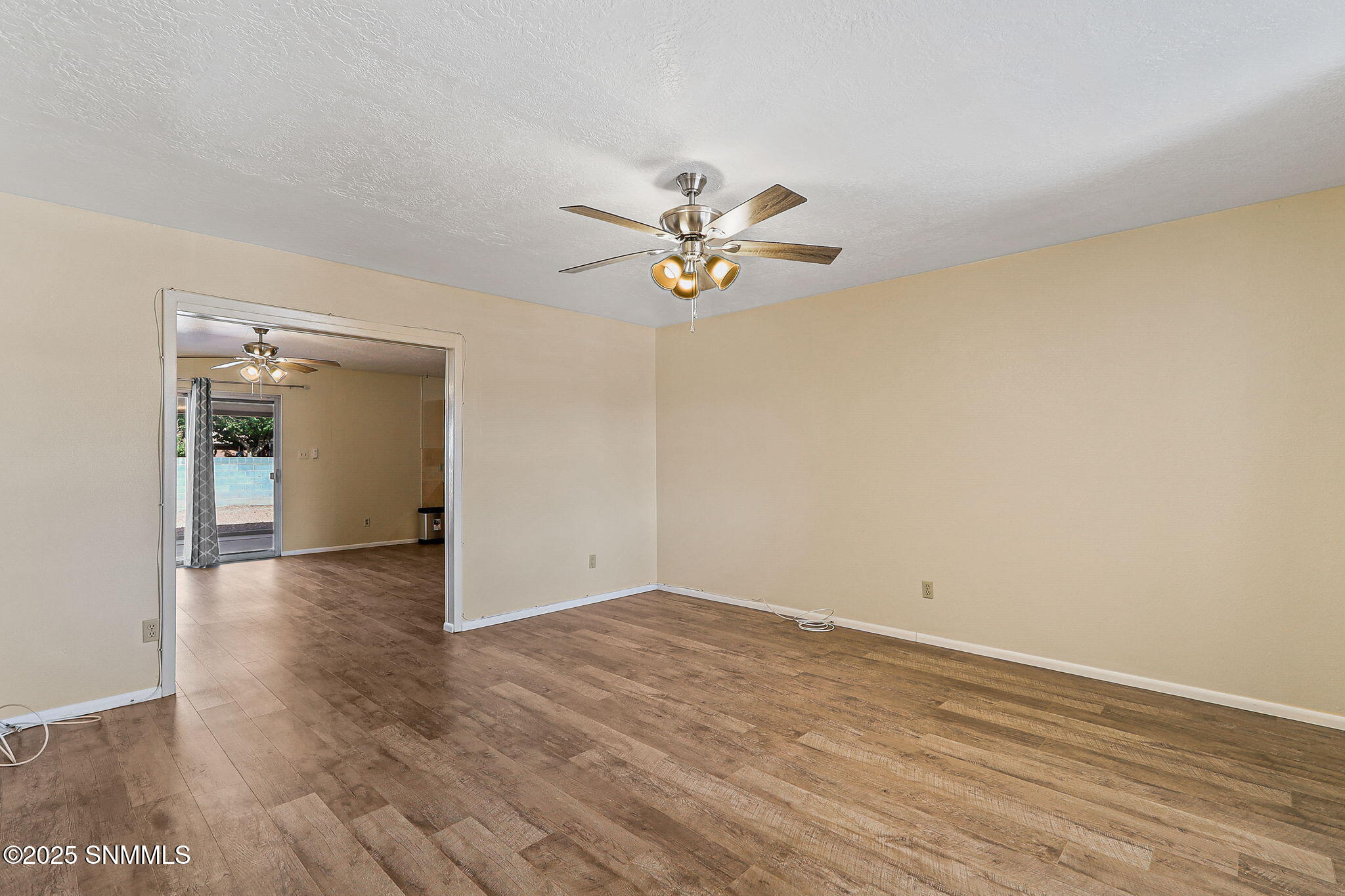 2010 Carlyle Drive Property Photo 6