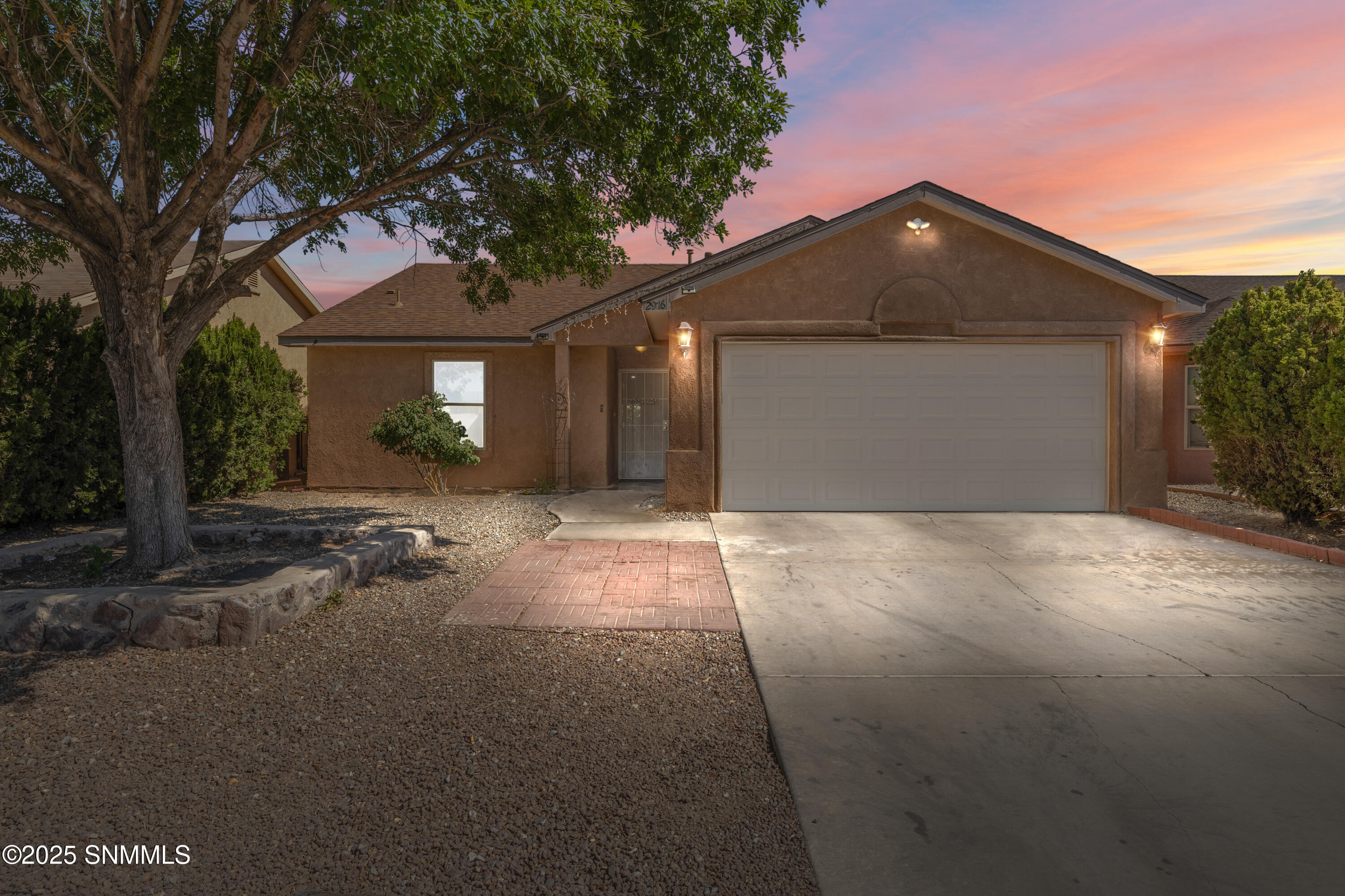 2976 Ancho Avenue Property Photo 2