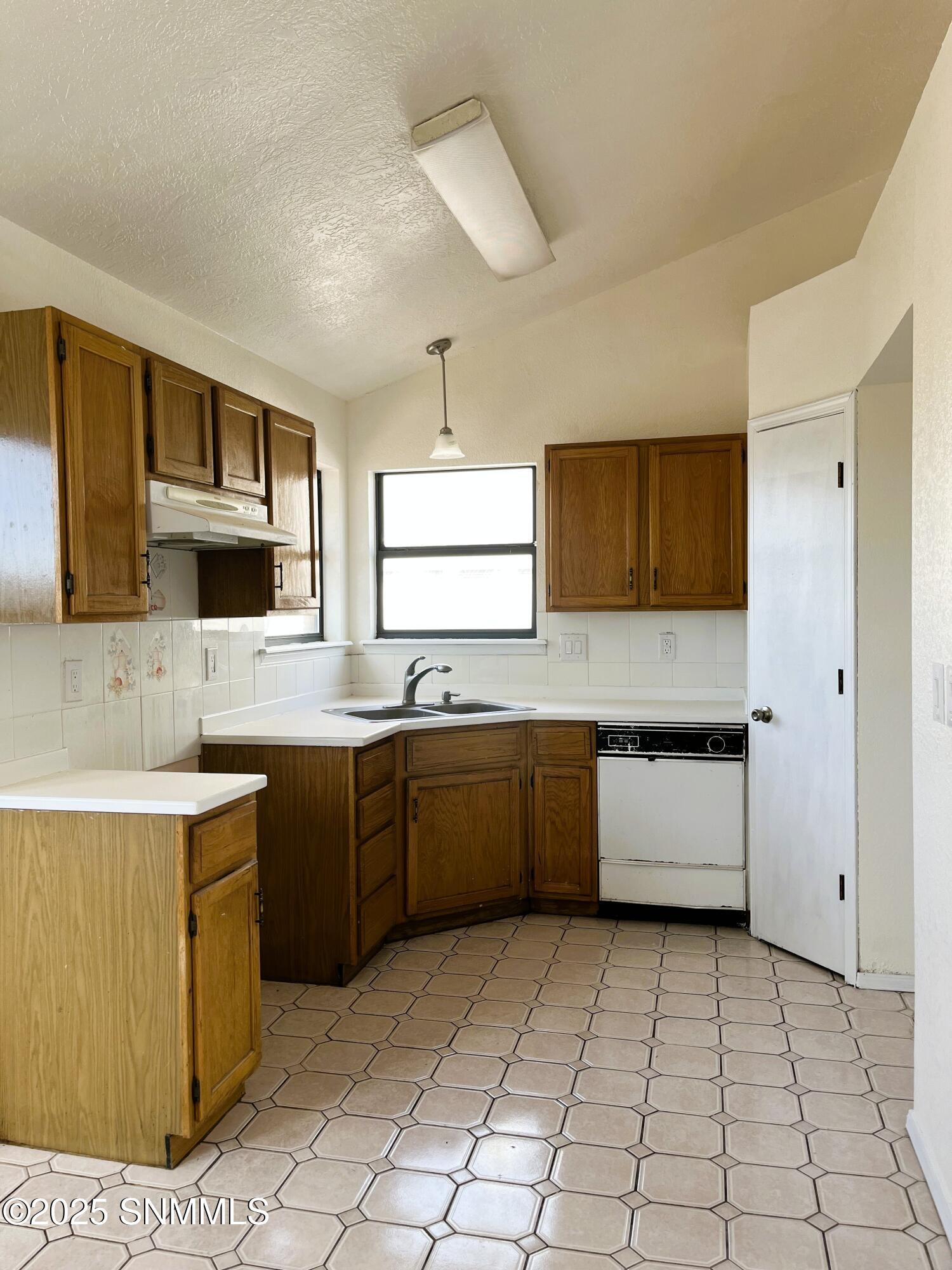 3735 Jade Avenue Property Photo 8
