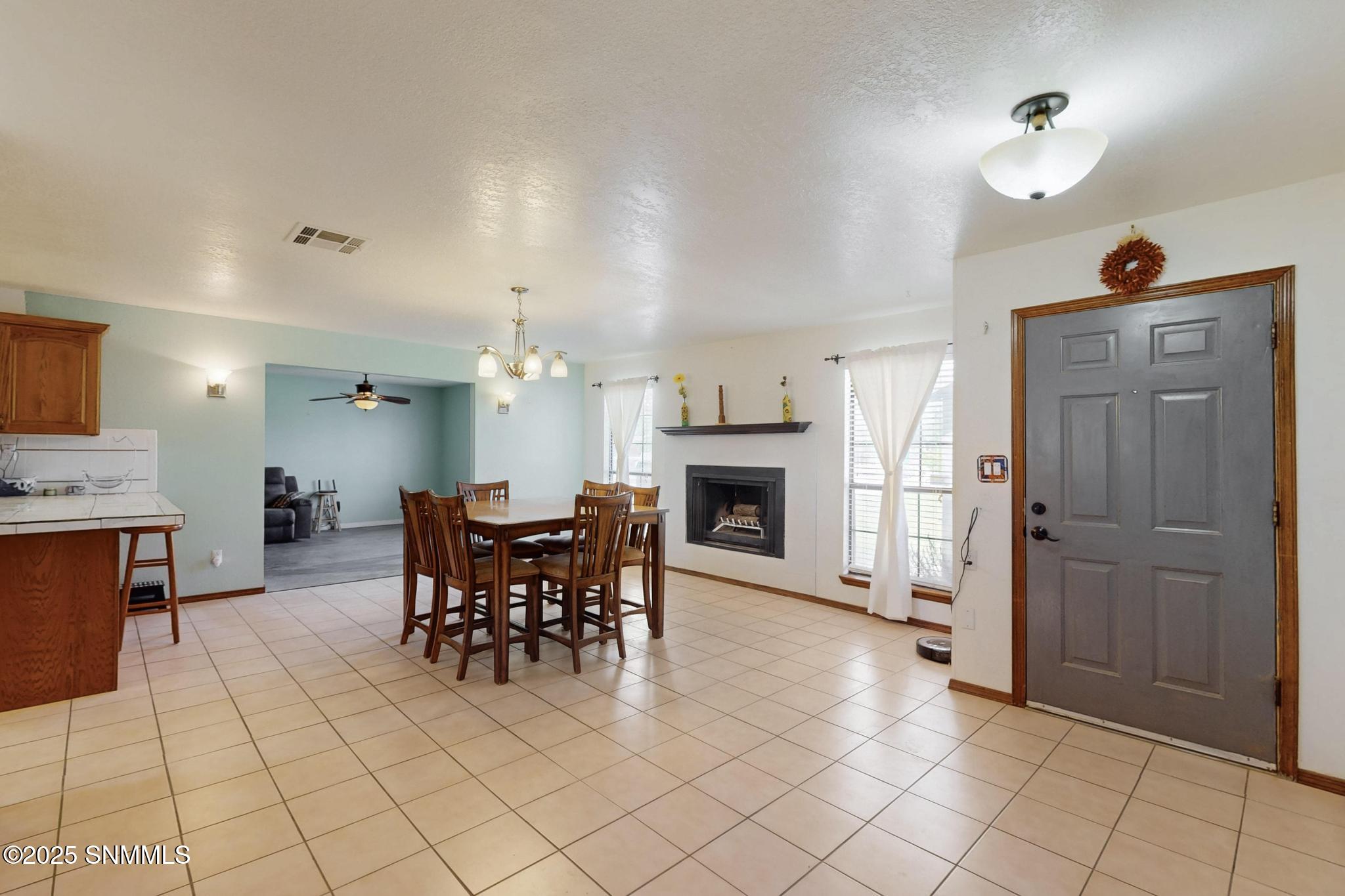 3660 Arcilla Place Property Photo 4