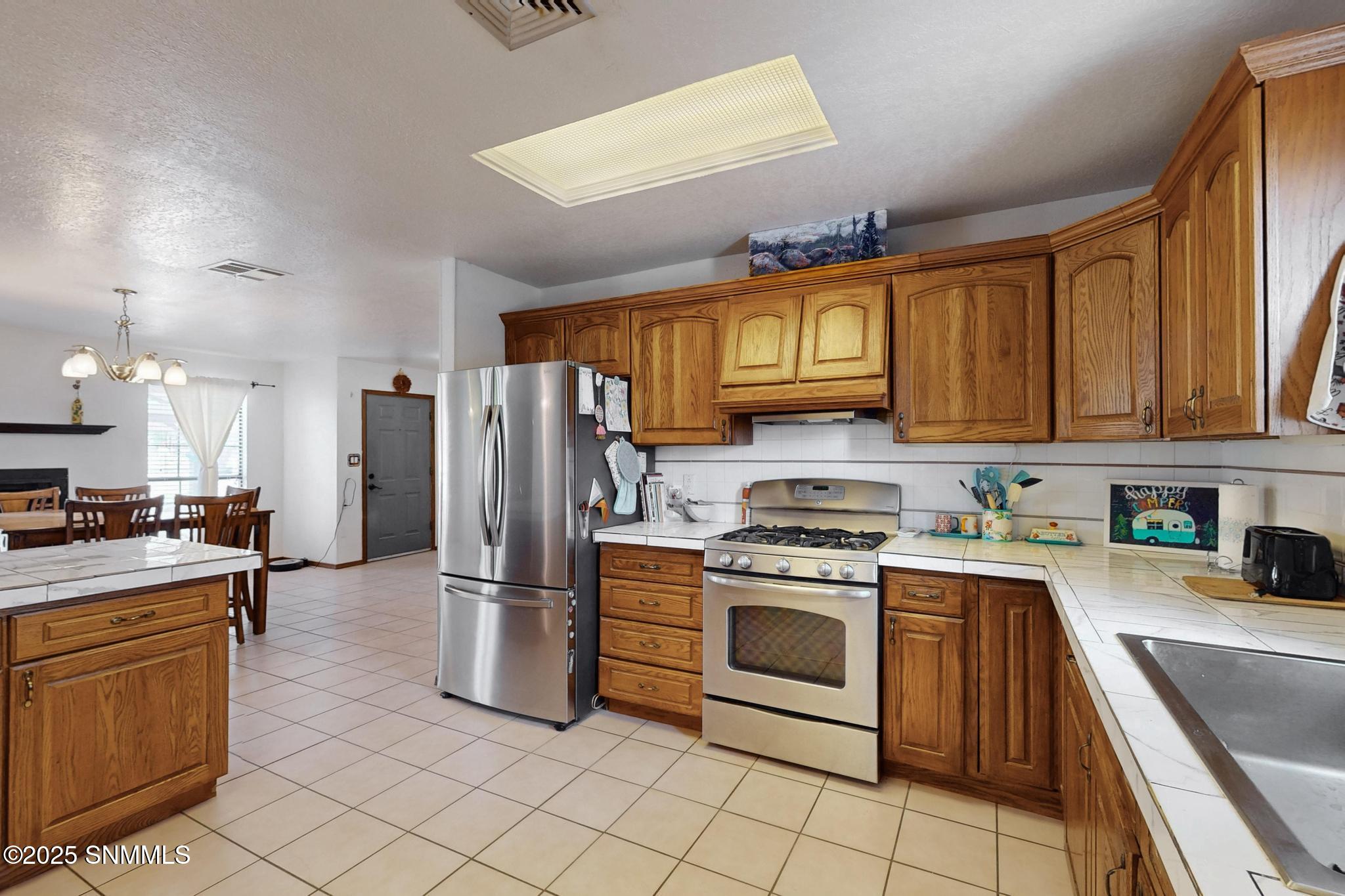 3660 Arcilla Place Property Photo 7