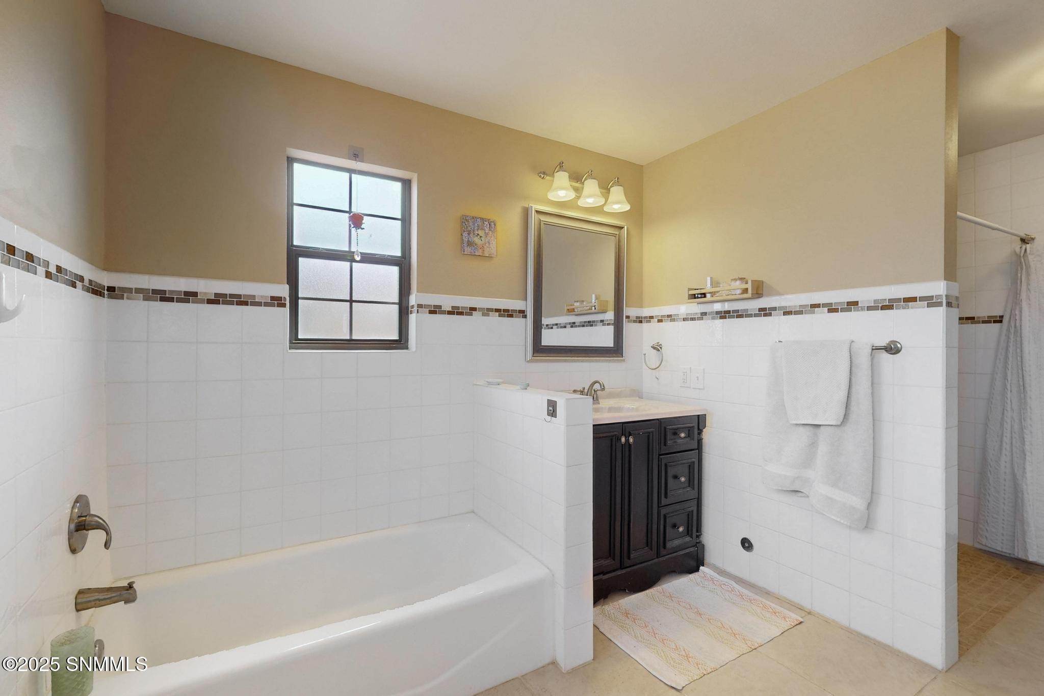 3660 Arcilla Place Property Photo 17