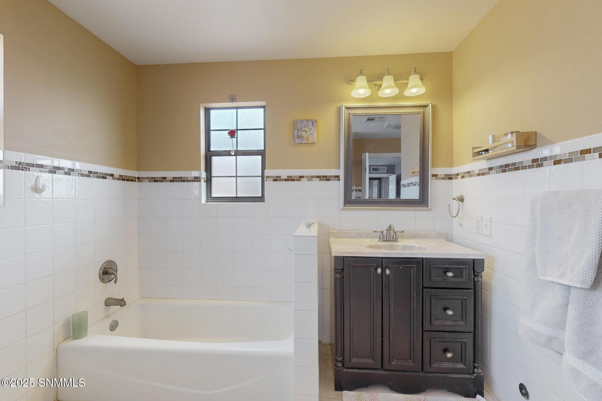 3660 Arcilla Place Property Photo 19