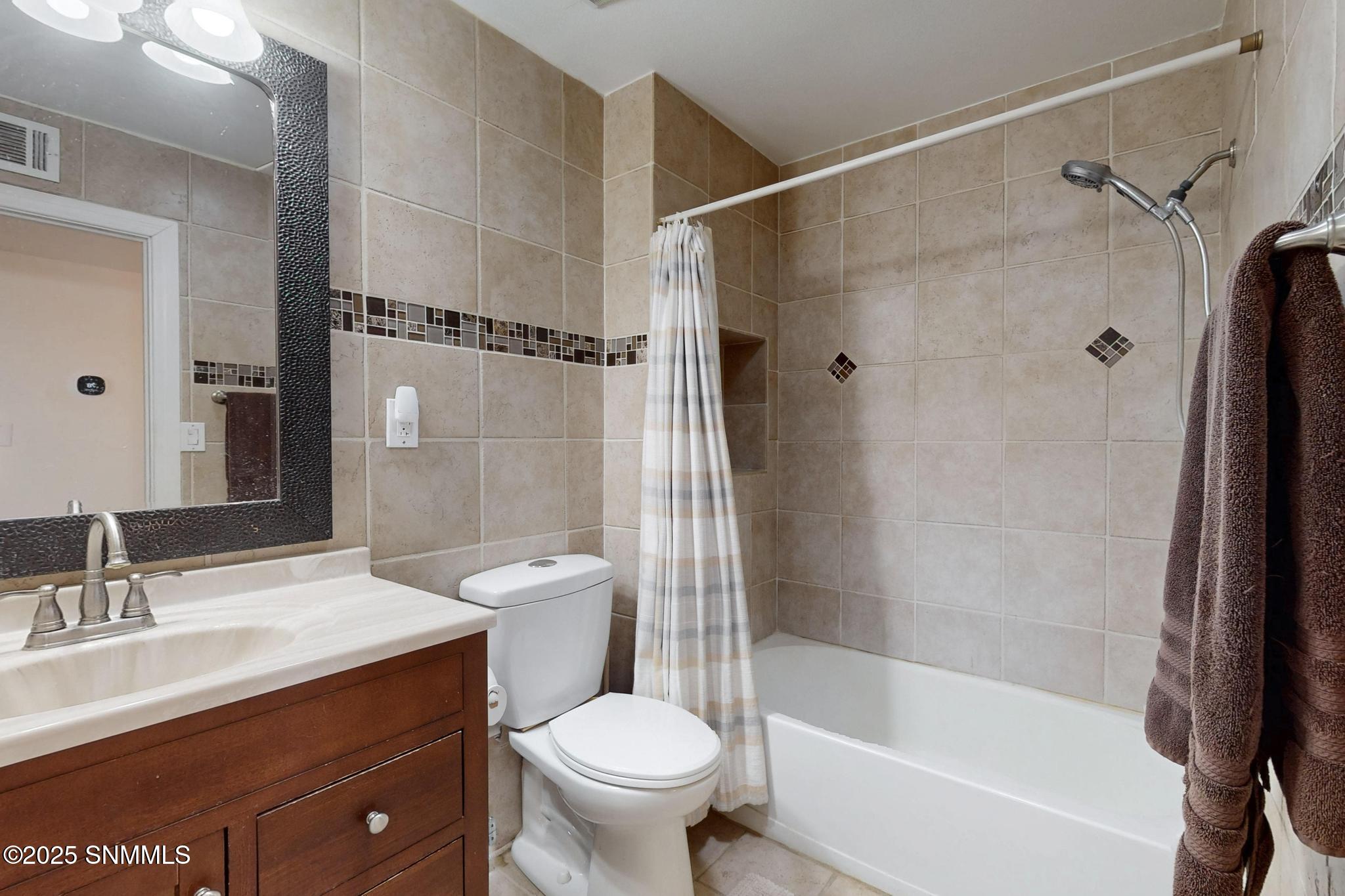 3660 Arcilla Place Property Photo 29
