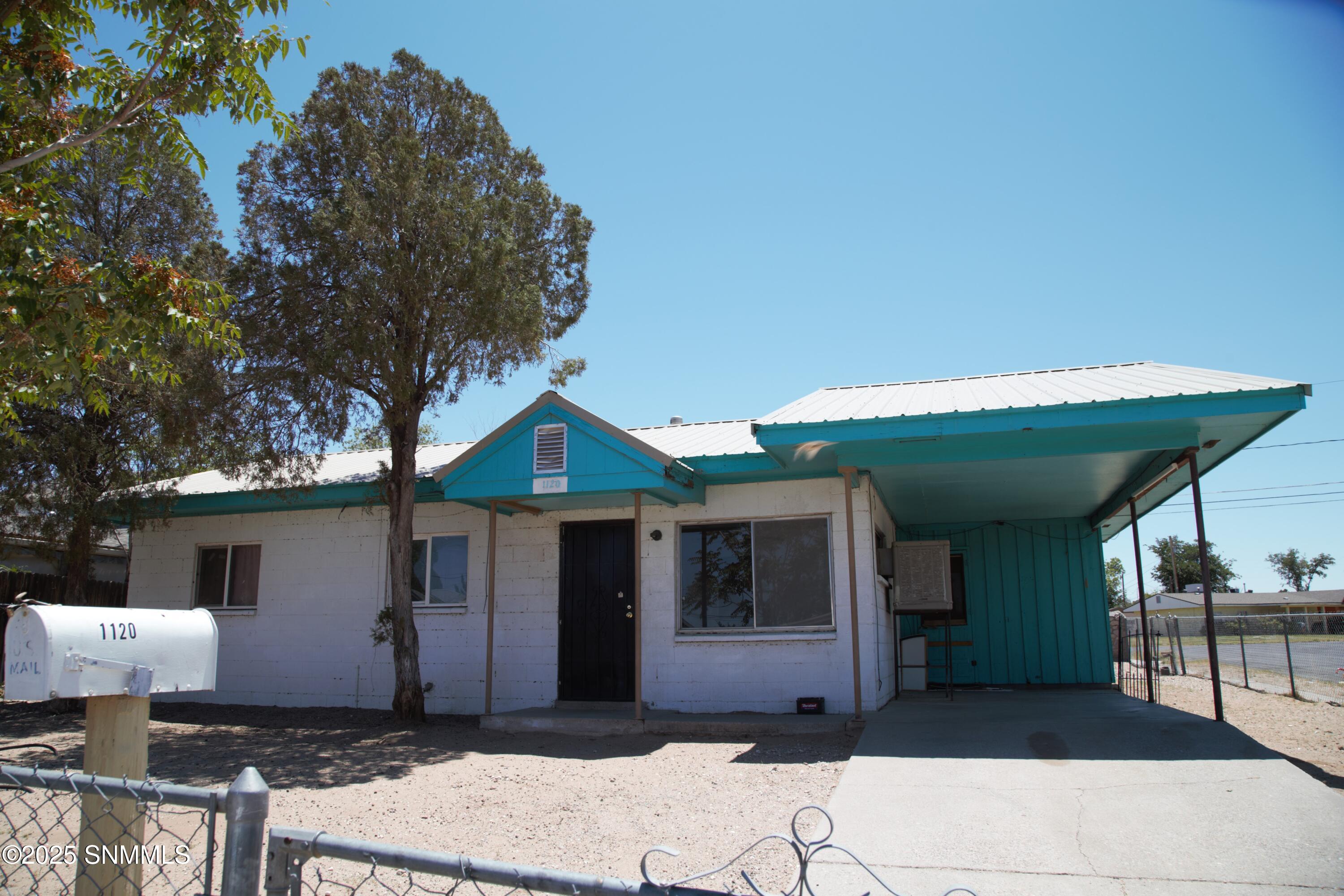 1120 Poplar Avenue Property Photo 1