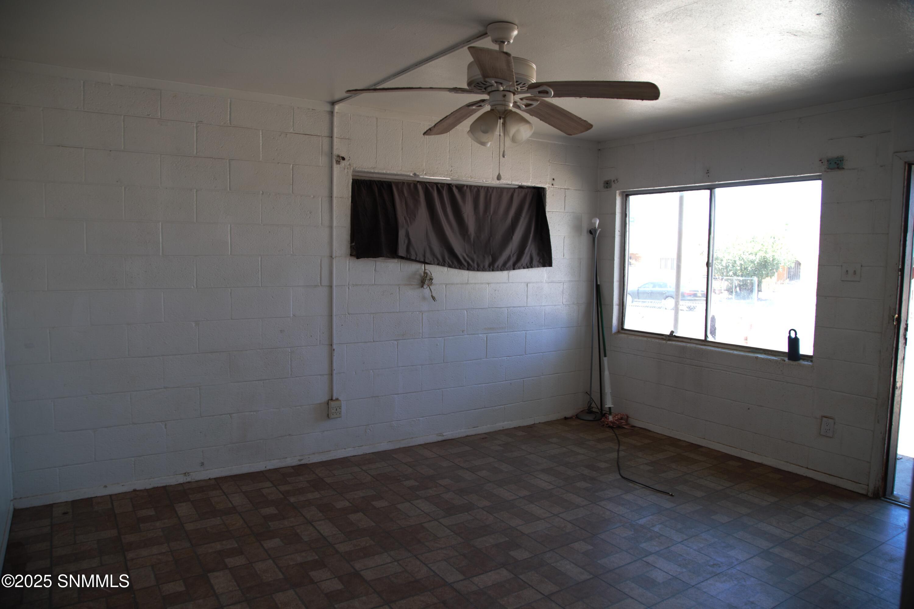 1120 Poplar Avenue Property Photo 5