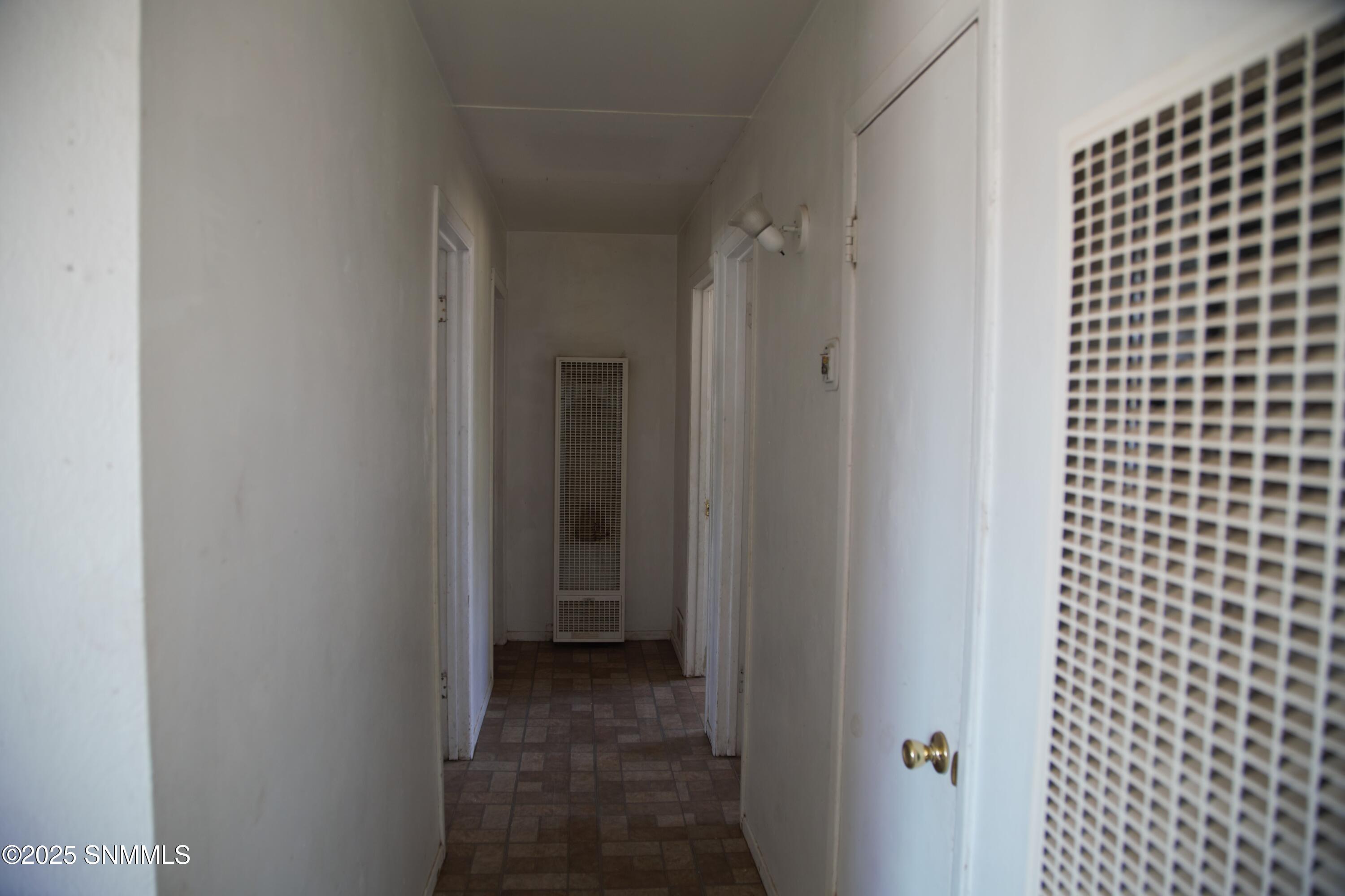 1120 Poplar Avenue Property Photo 8