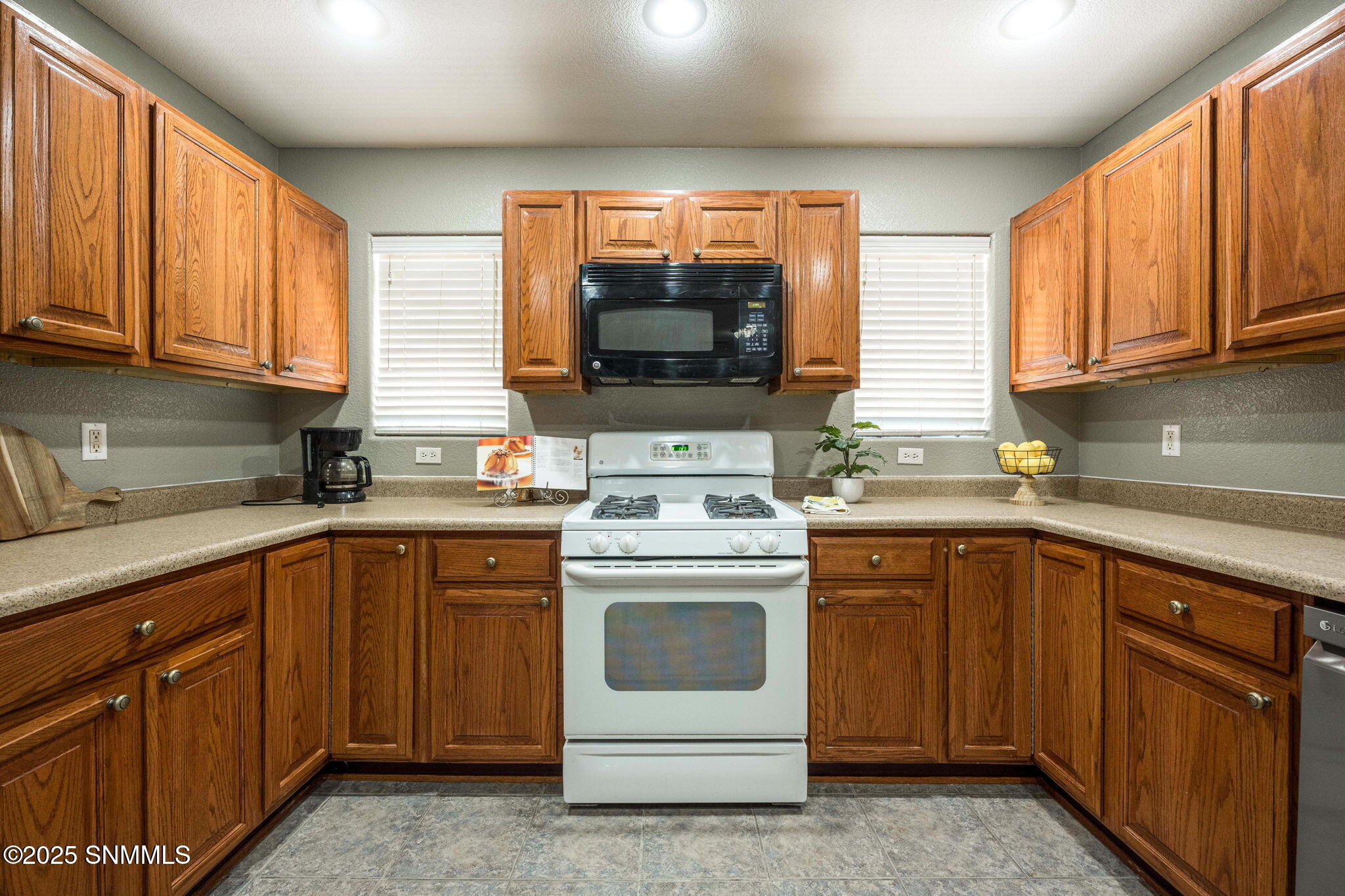 1382 Anasazi Court Property Photo 13