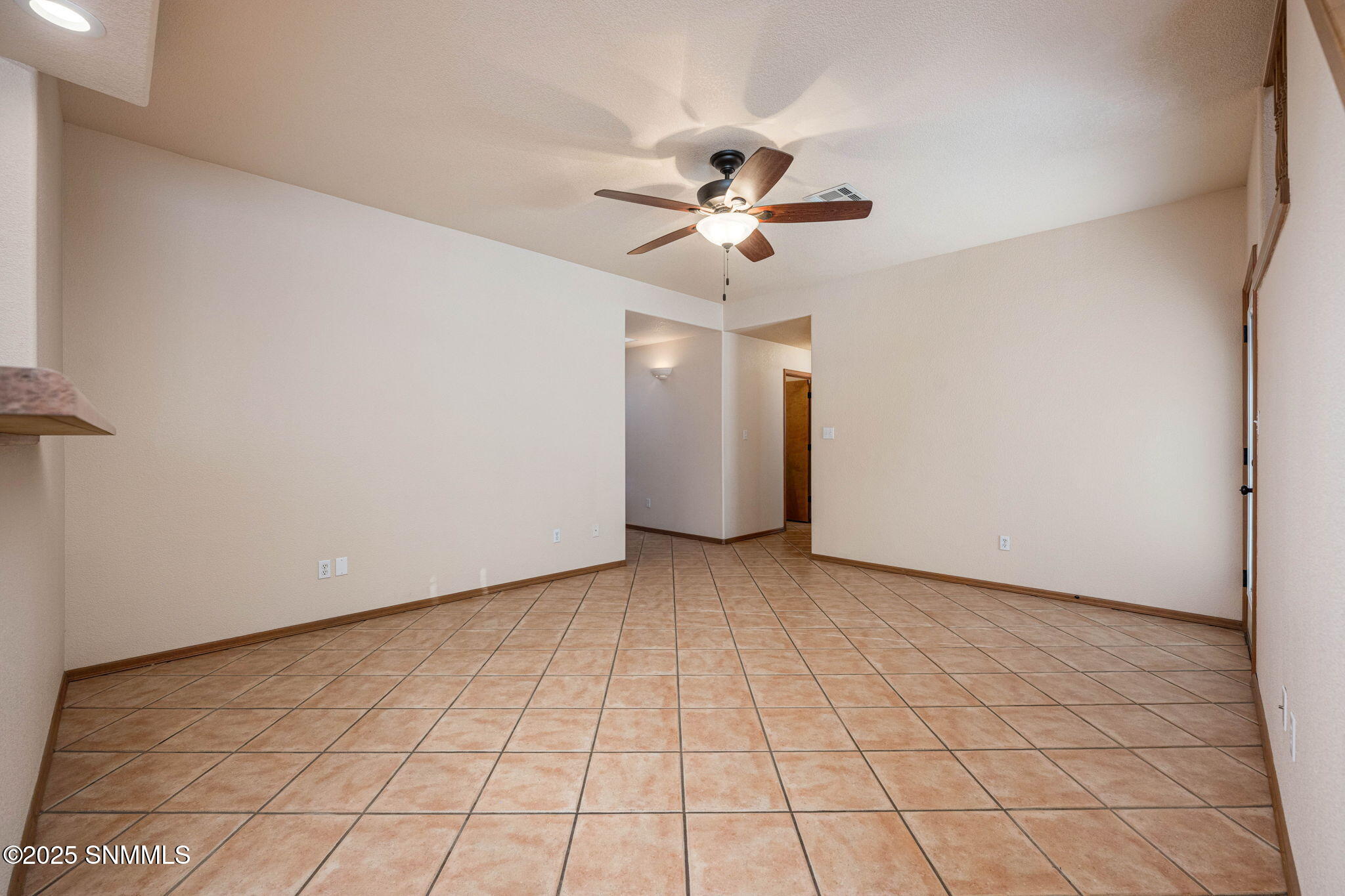 2353 Saturn Circle Property Photo 7