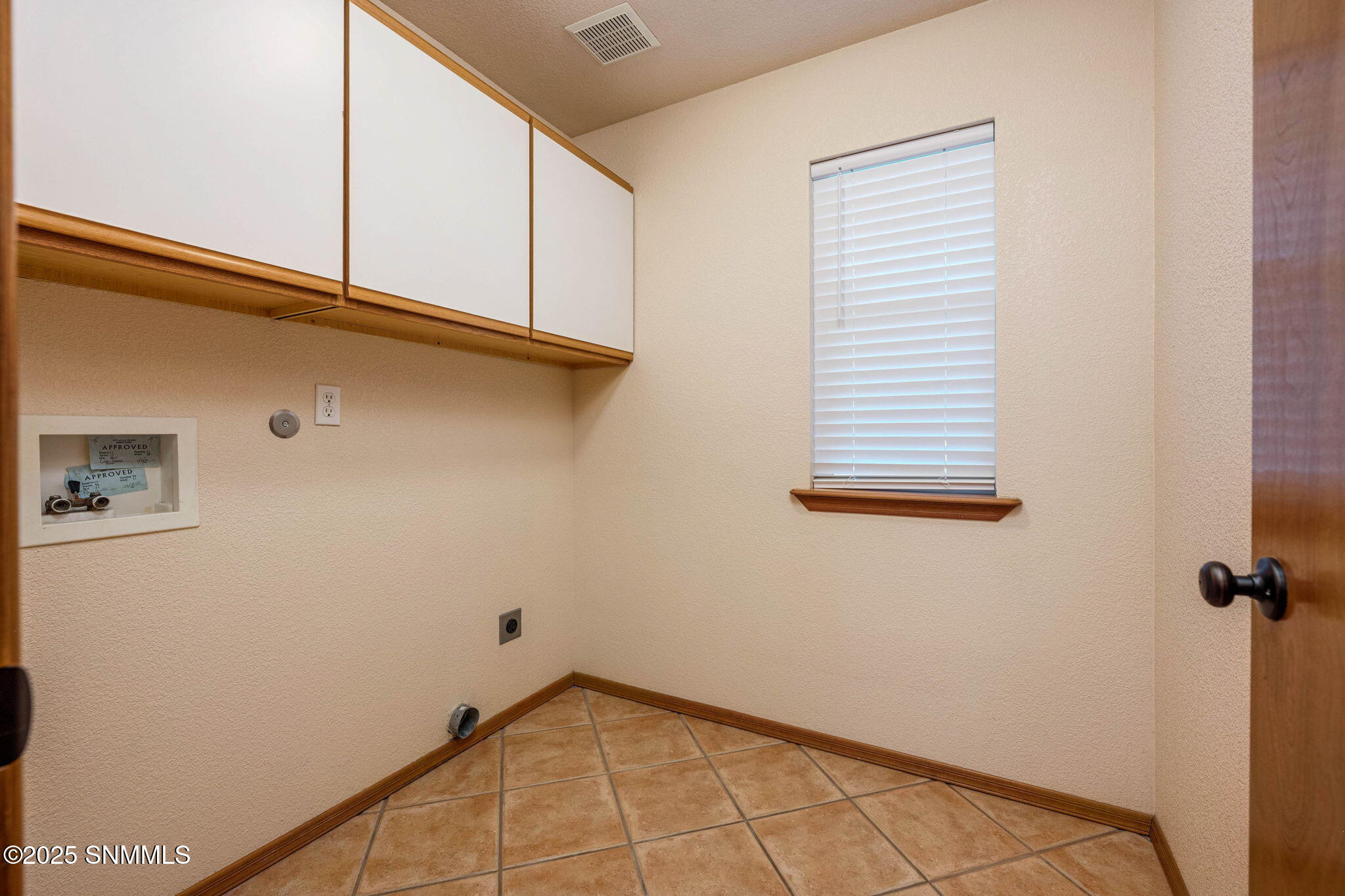 2353 Saturn Circle Property Photo 14