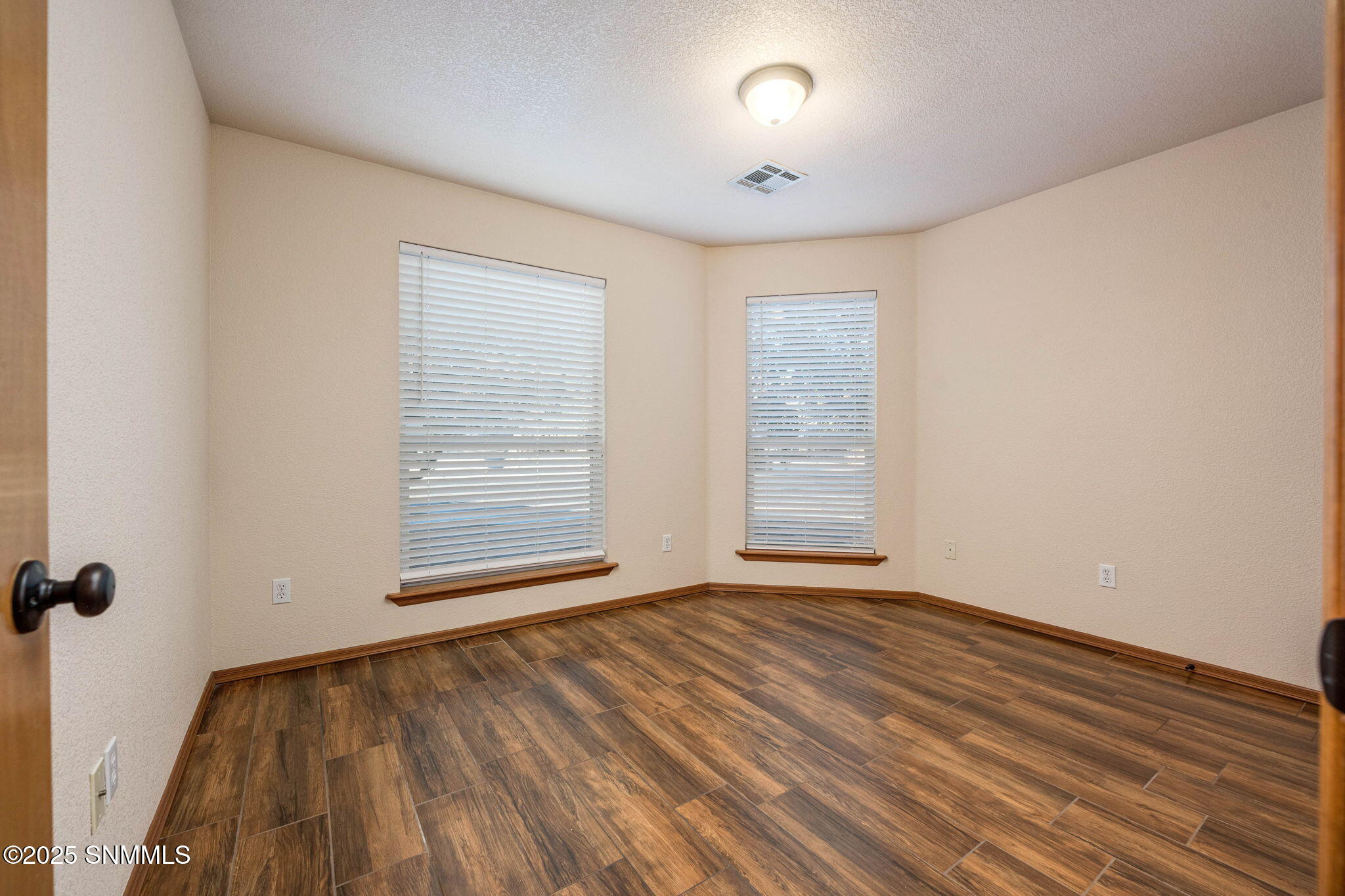 2353 Saturn Circle Property Photo 18