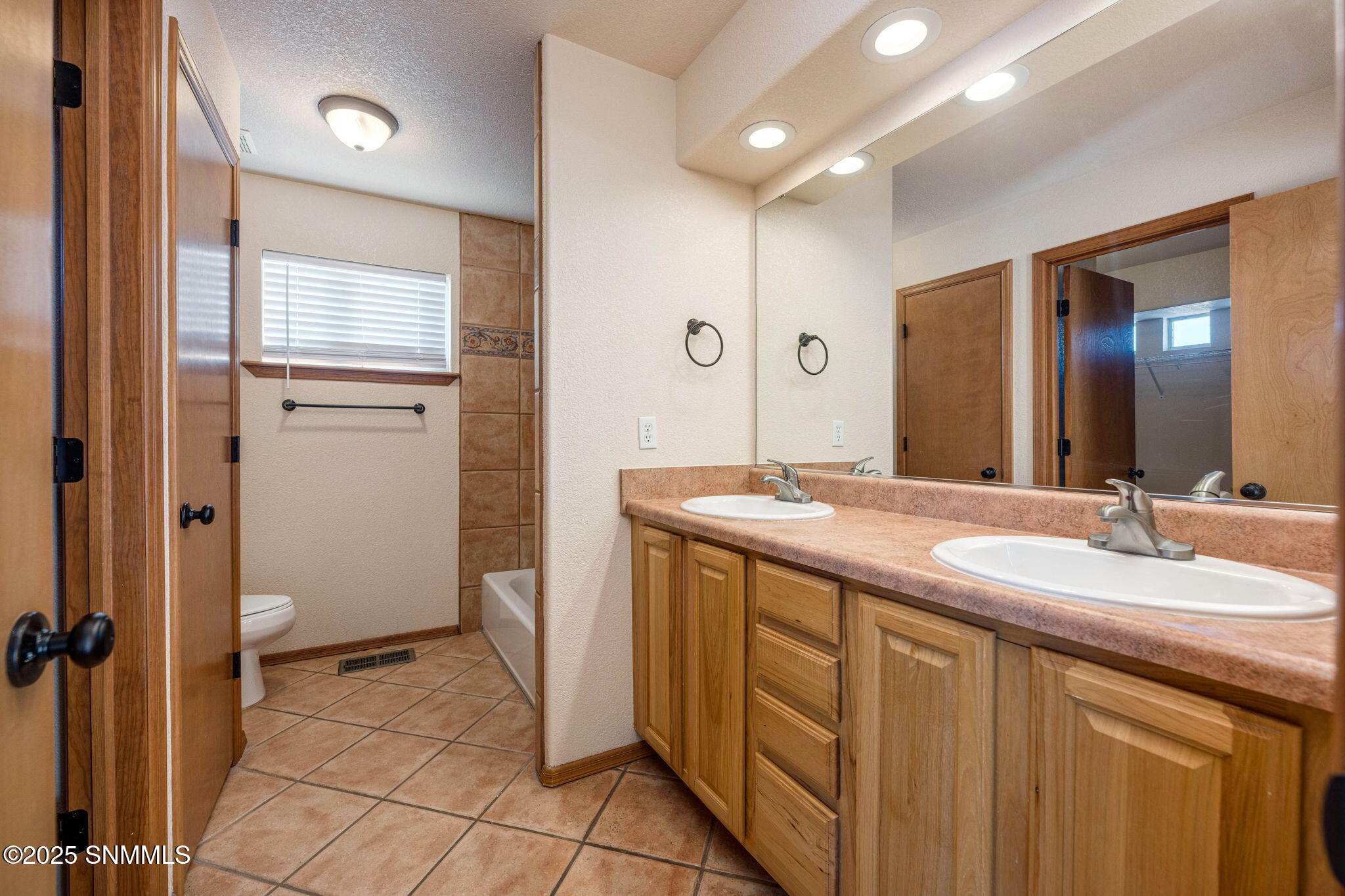 2353 Saturn Circle Property Photo 25
