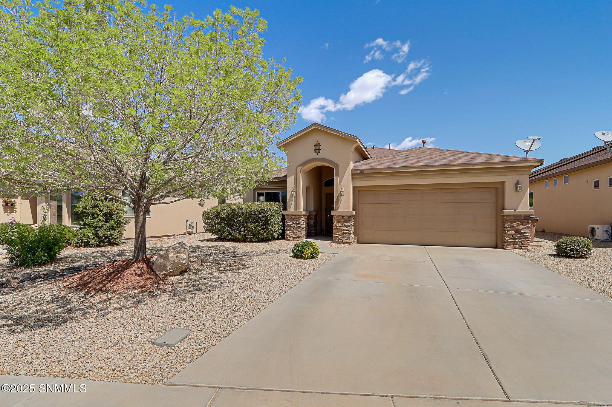 3961 Sombra Morada Road Property Photo 2