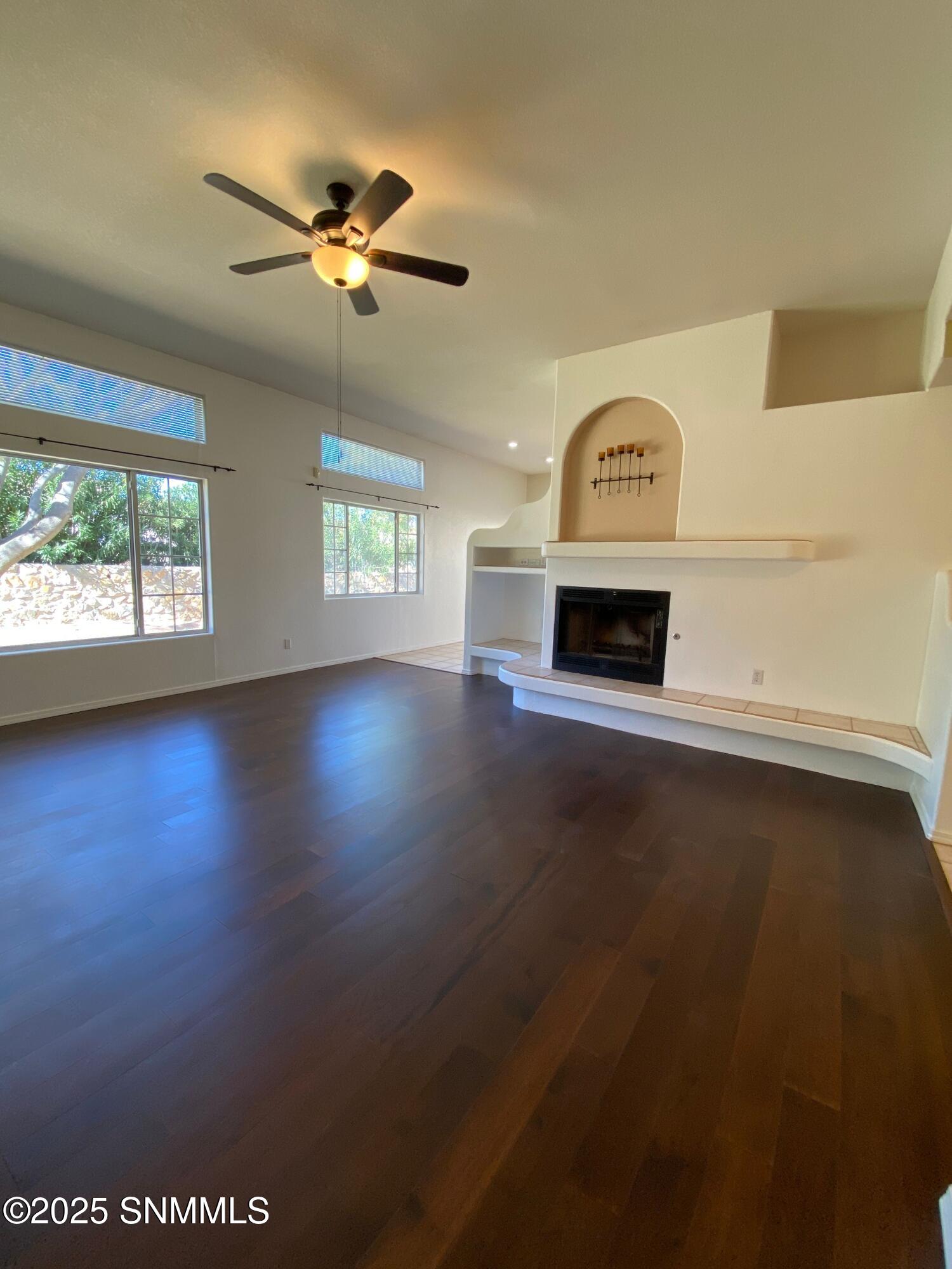 4475 Los Arboles Drive Property Photo 4