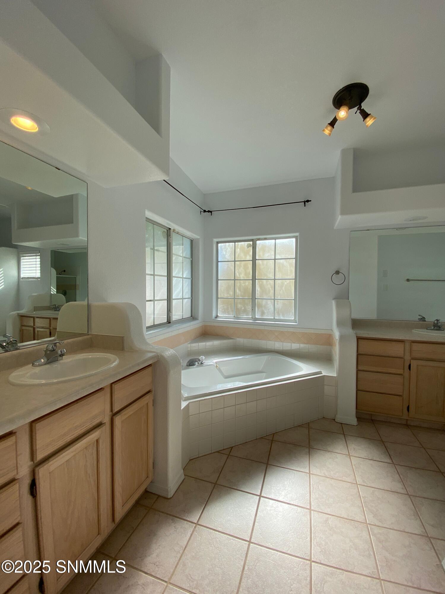 4475 Los Arboles Drive Property Photo 12
